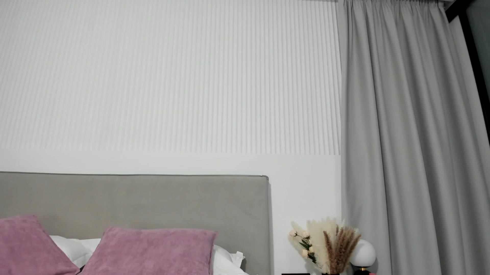 Gallery image thumbnail from BdayDragon's myfreecams stream on, 09/22/2024, 21:43 image 14 of 20