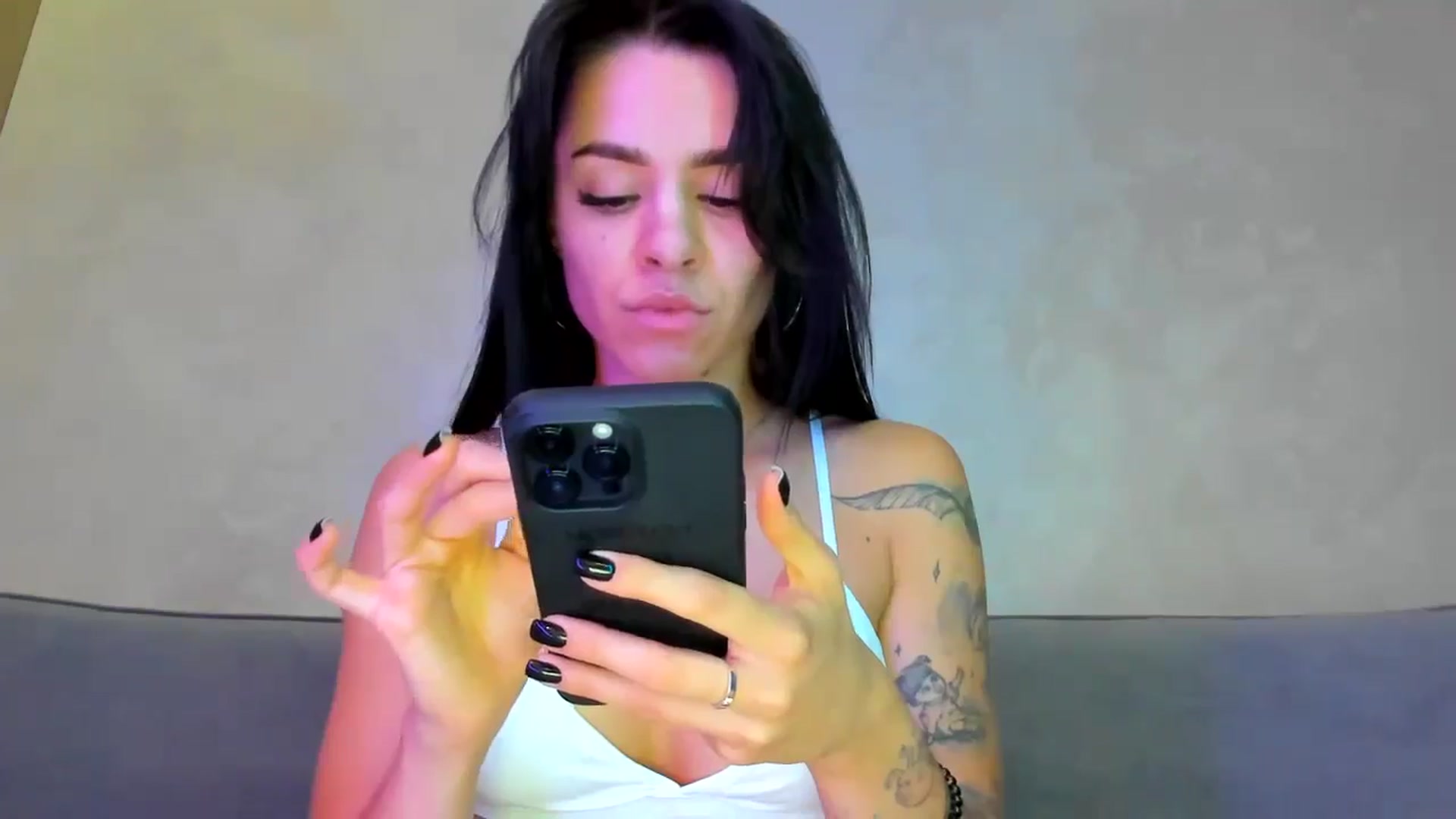 Gallery image thumbnail from BdayEgo's myfreecams stream on, 08/06/2024, 19:54 image 13 of 20