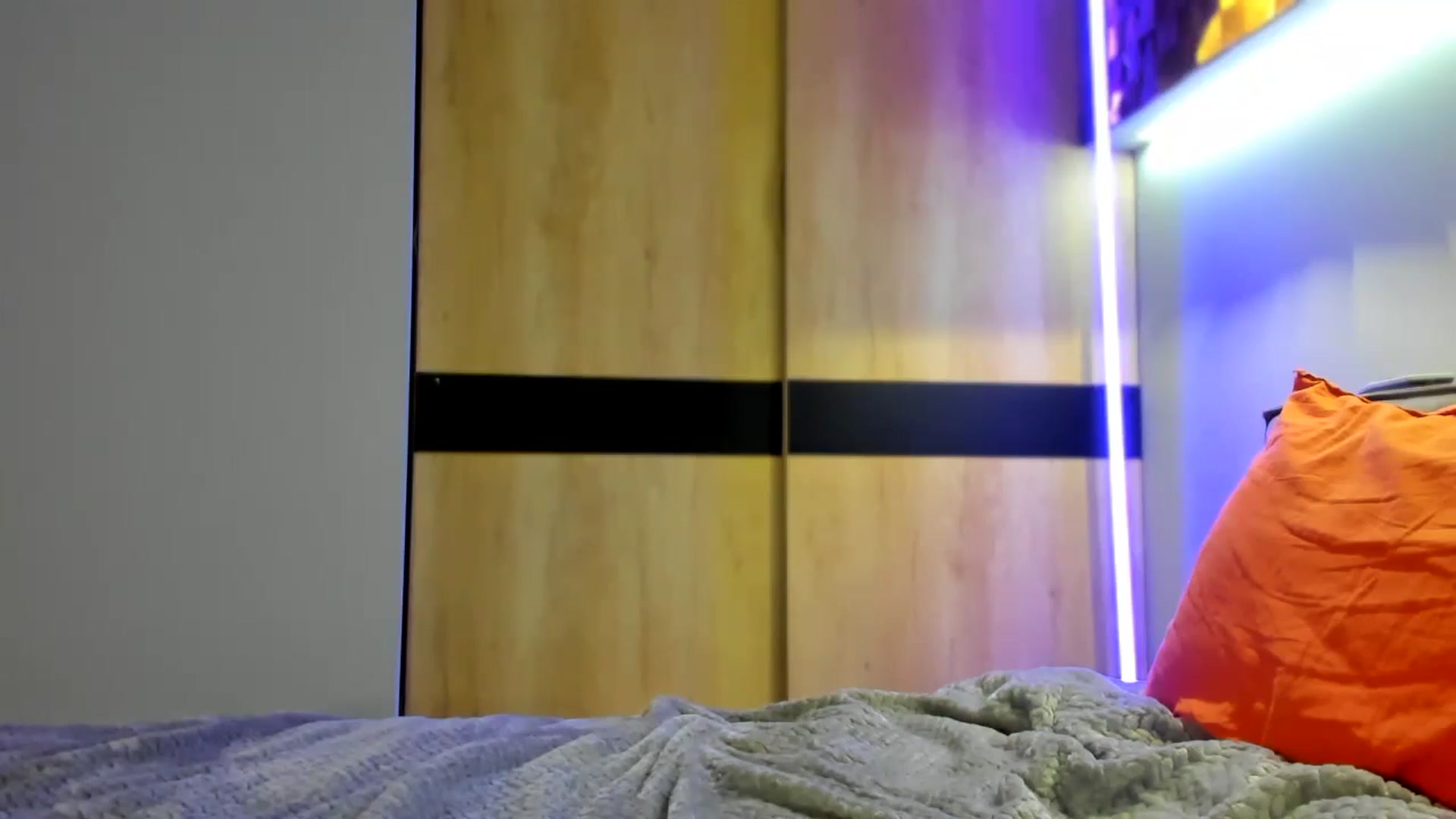 Gallery image thumbnail from BdayEgo's myfreecams stream on, 08/13/2024, 19:22 image 17 of 20