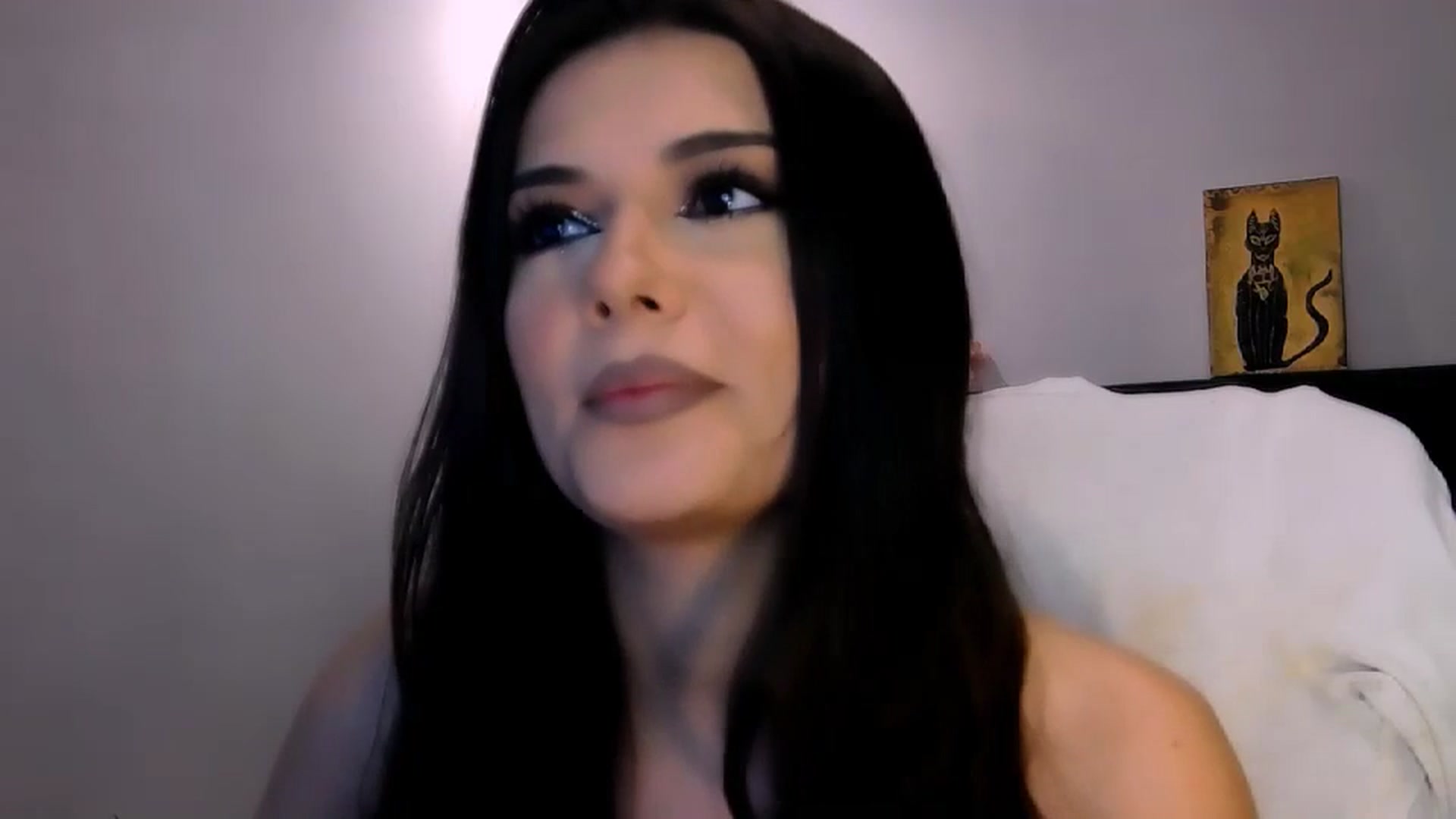 Gallery image thumbnail from BdayElectra's myfreecams stream on, 10/30/2024, 24:03 image 17 of 20