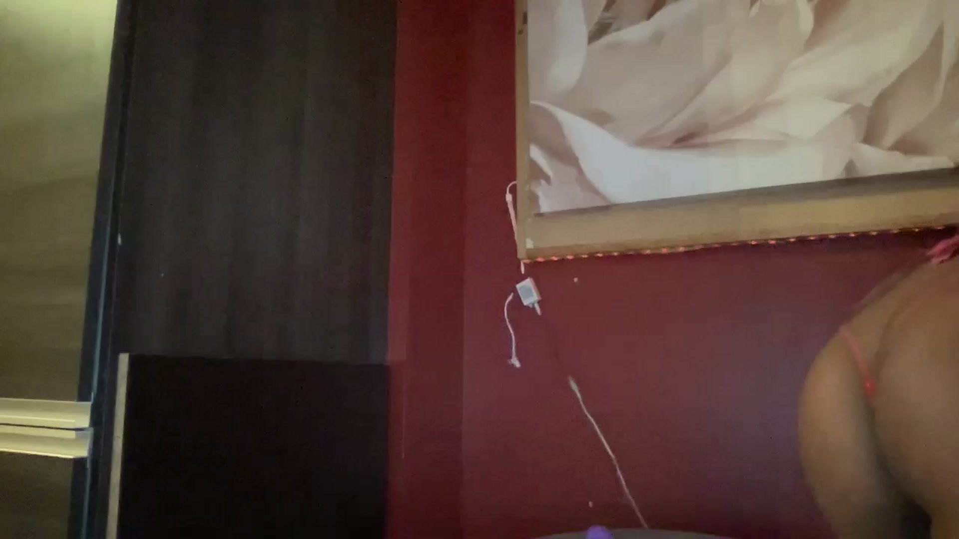 Gallery image thumbnail from BdayEmilia's myfreecams stream on, 08/01/2025, 02:56 image 2 of 20