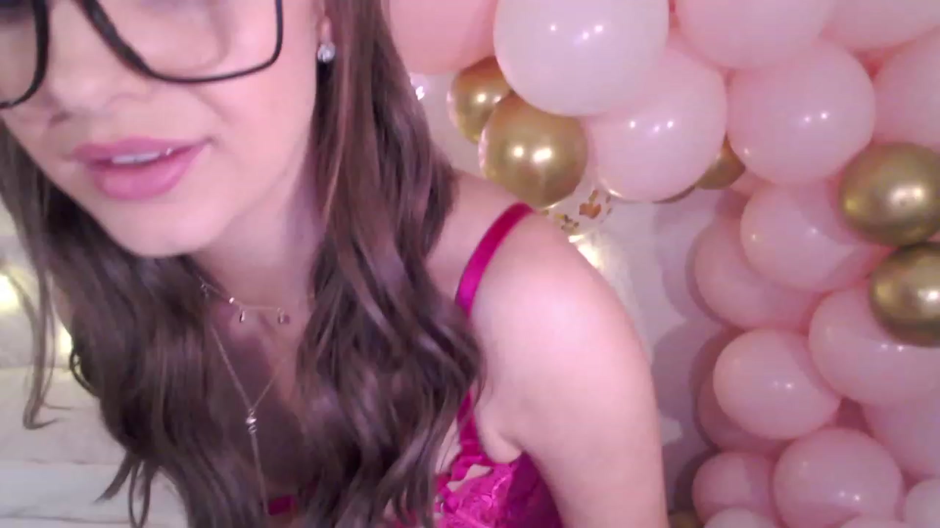 Gallery image thumbnail from BdayGalAri's myfreecams stream on, 08/27/2023, 24:55 image 2 of 20