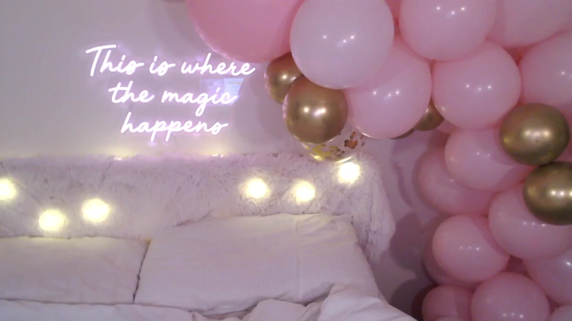 Gallery image thumbnail from BdayGalAri's myfreecams stream on, 08/27/2023, 24:55 image 9 of 20