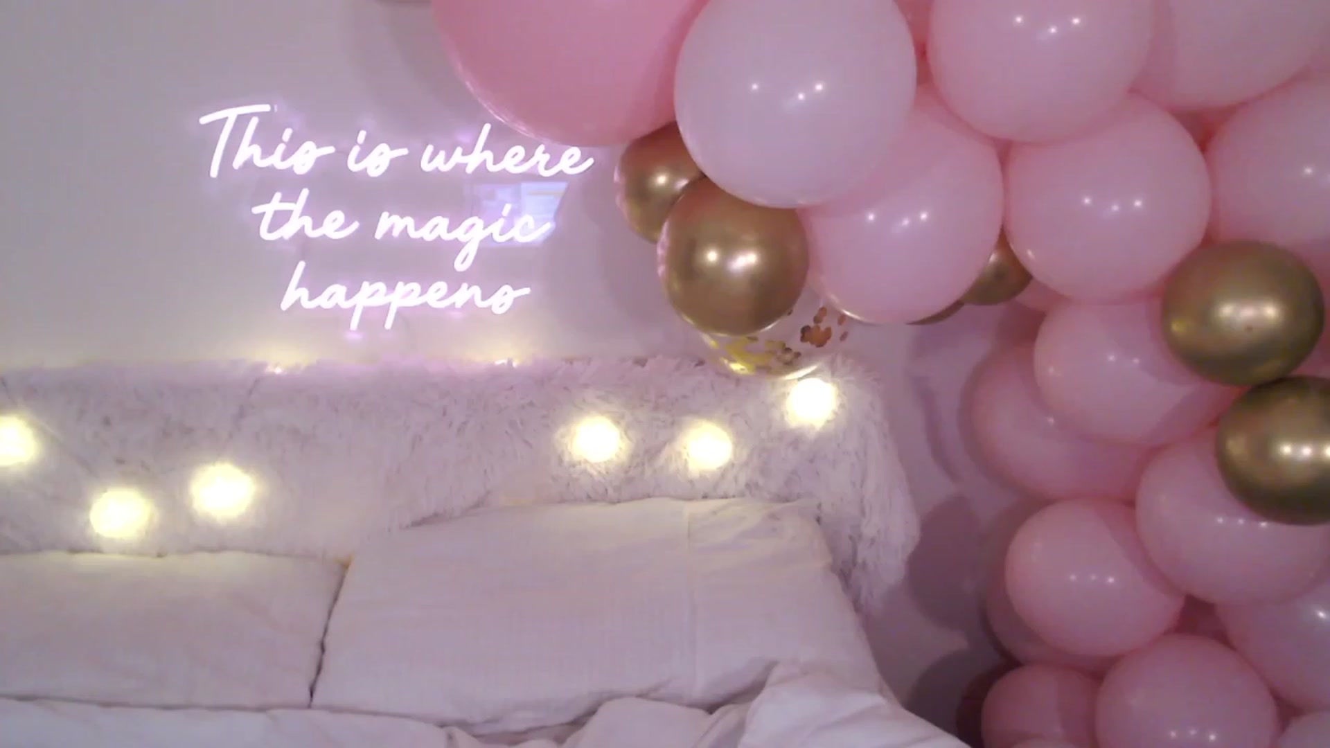 Gallery image thumbnail from BdayGalAri's myfreecams stream on, 08/27/2023, 24:55 image 10 of 20