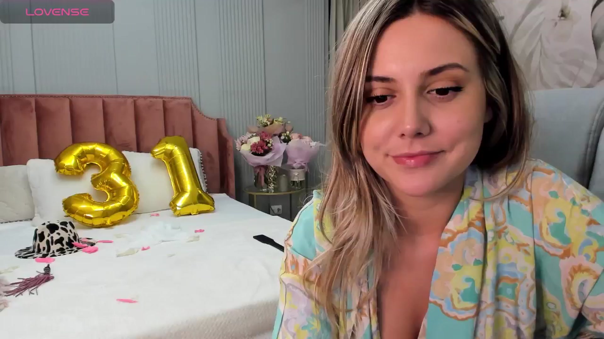 Gallery image thumbnail from BdayGirlNel's myfreecams stream on, 08/09/2024, 23:32 image 7 of 20