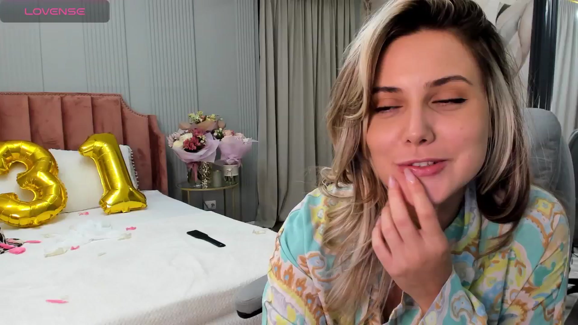 Gallery image thumbnail from BdayGirlNel's myfreecams stream on, 08/09/2024, 23:32 image 12 of 20