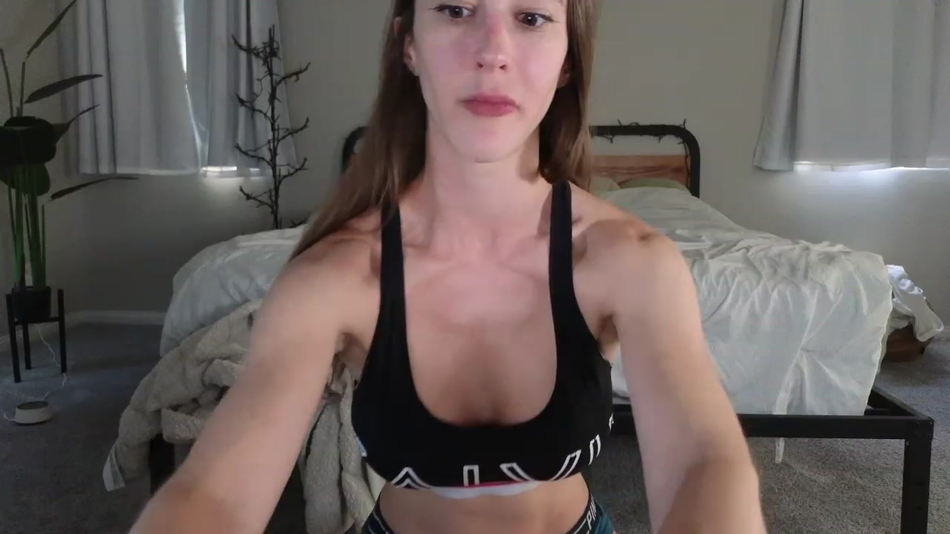 Gallery image thumbnail from BdayGoddessT's myfreecams stream on, 08/03/2023, 15:19 image 8 of 20