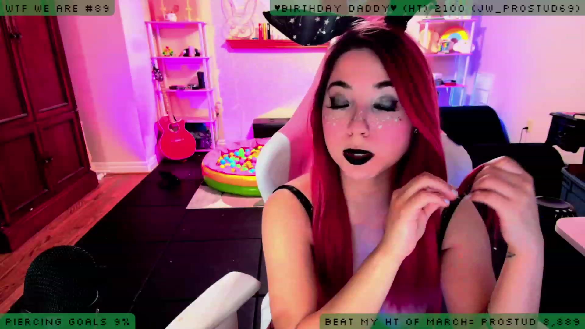 Gallery image thumbnail from BdayJess's myfreecams stream on, 04/01/2023, 05:16 image 10 of 20