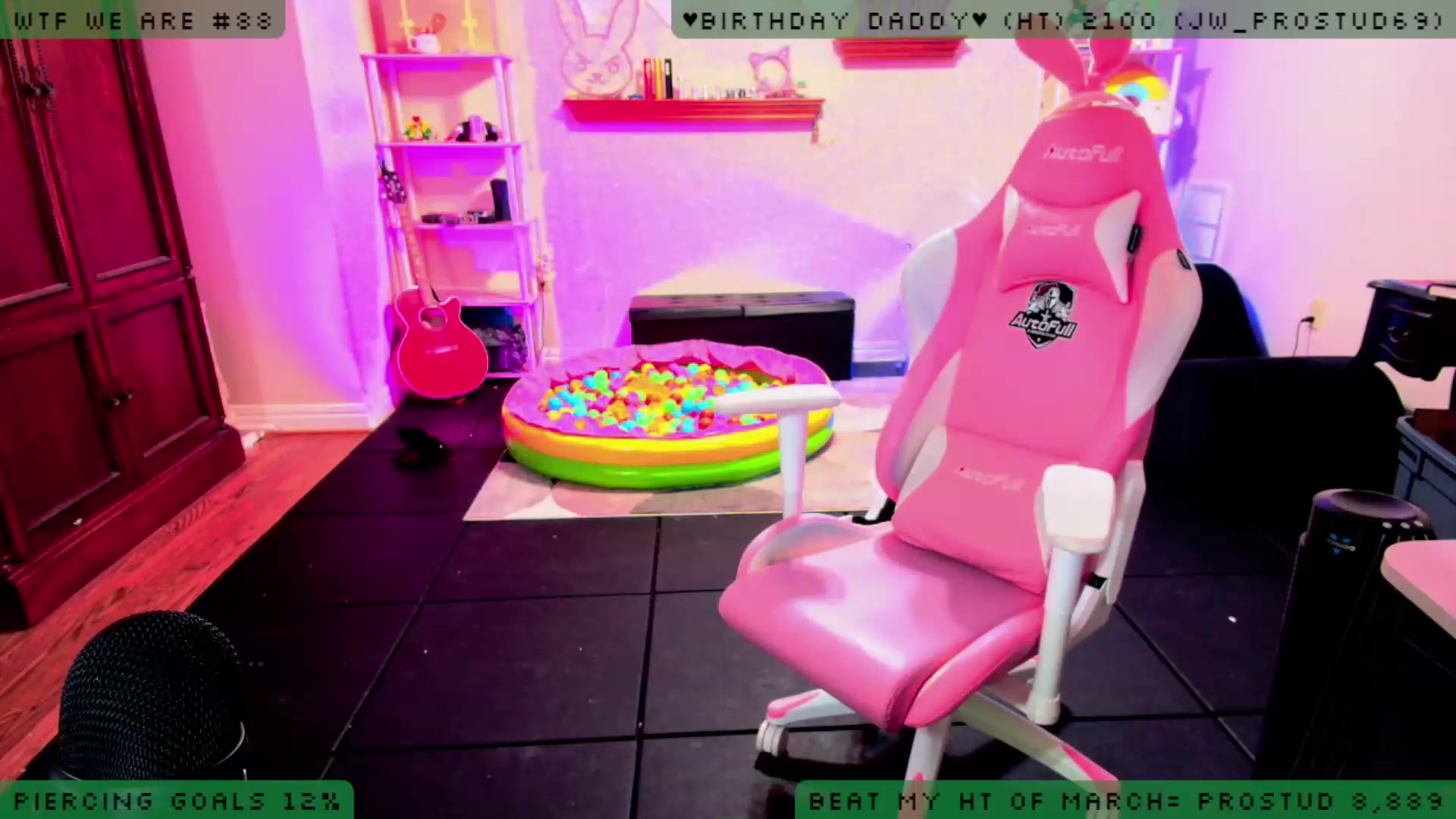 Gallery image thumbnail from BdayJess's myfreecams stream on, 04/01/2023, 05:16 image 16 of 20