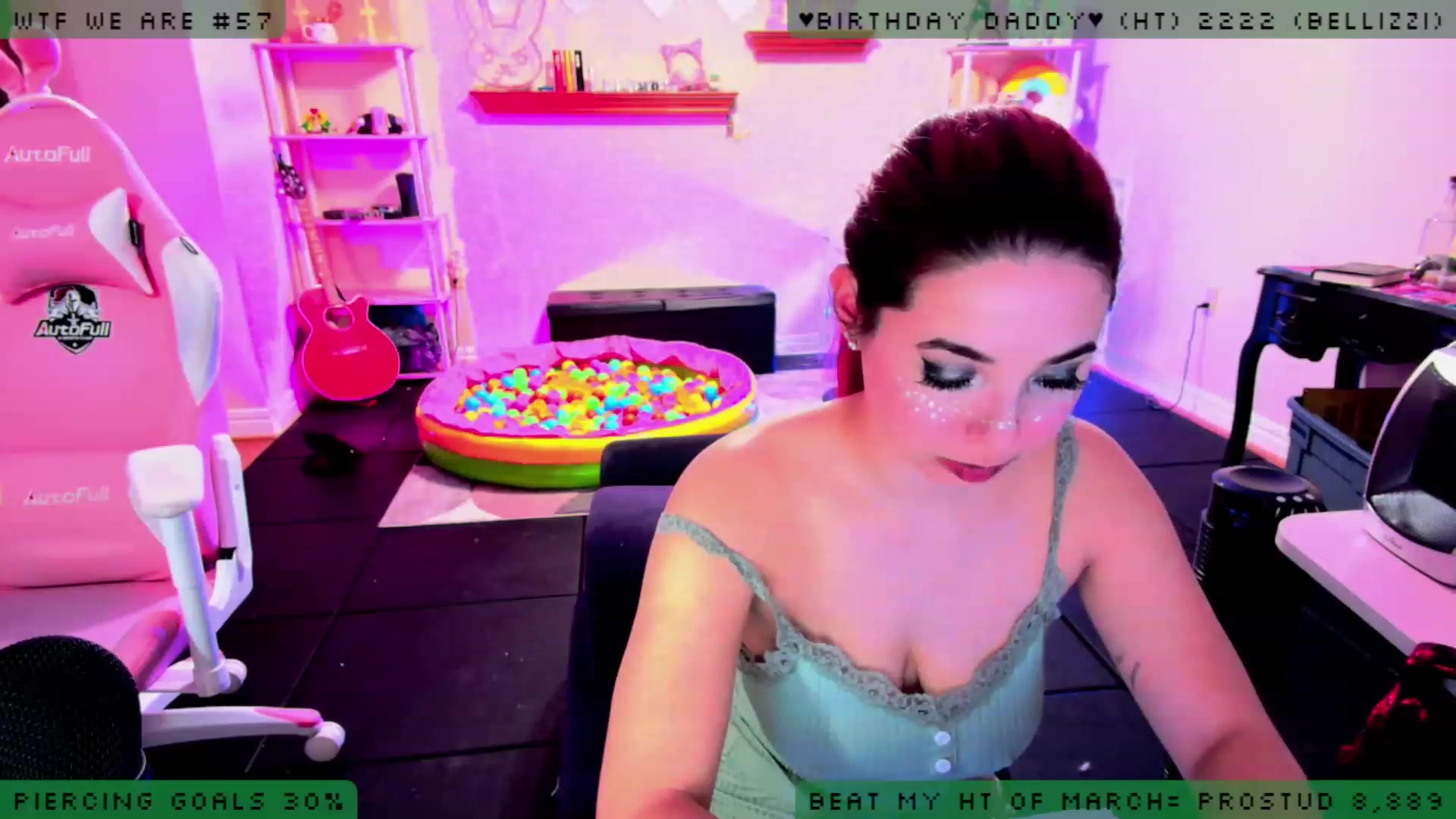 Gallery image thumbnail from BdayJess's myfreecams stream on, 04/01/2023, 06:46 image 11 of 20