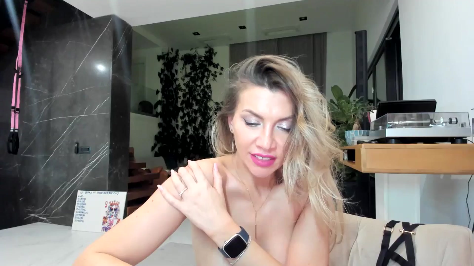 Gallery image thumbnail from BdayJolie's myfreecams stream on, 01/28/2026, 04:52 image 17 of 20