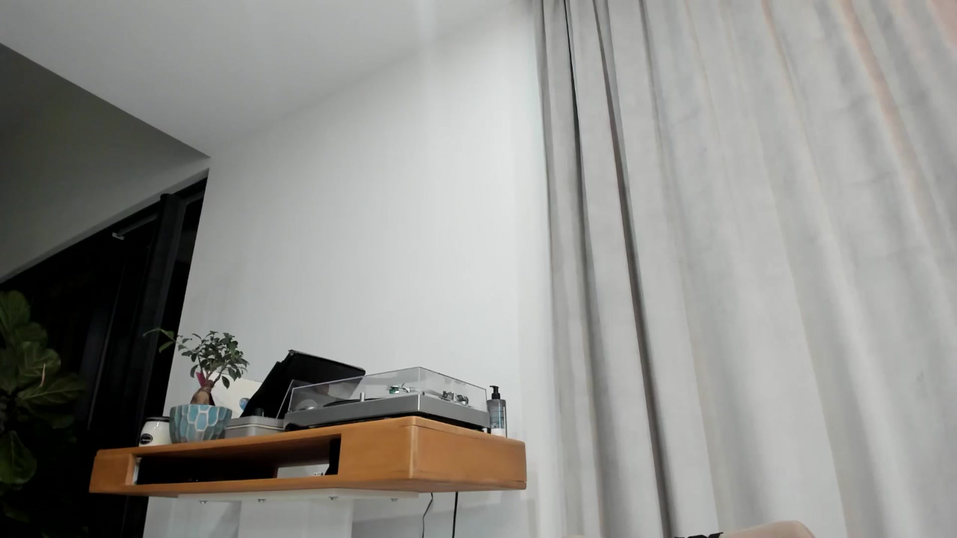 Gallery image thumbnail from BdayJolie's myfreecams stream on, 01/28/2026, 04:52 image 4 of 20