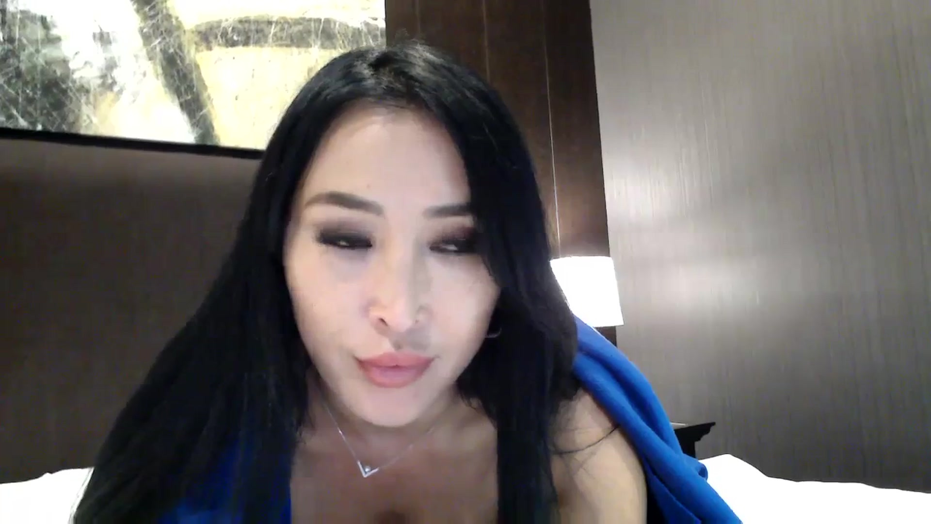 Gallery image thumbnail from BdayJuicy's myfreecams stream on, 09/27/2023, 20:01 image 7 of 20