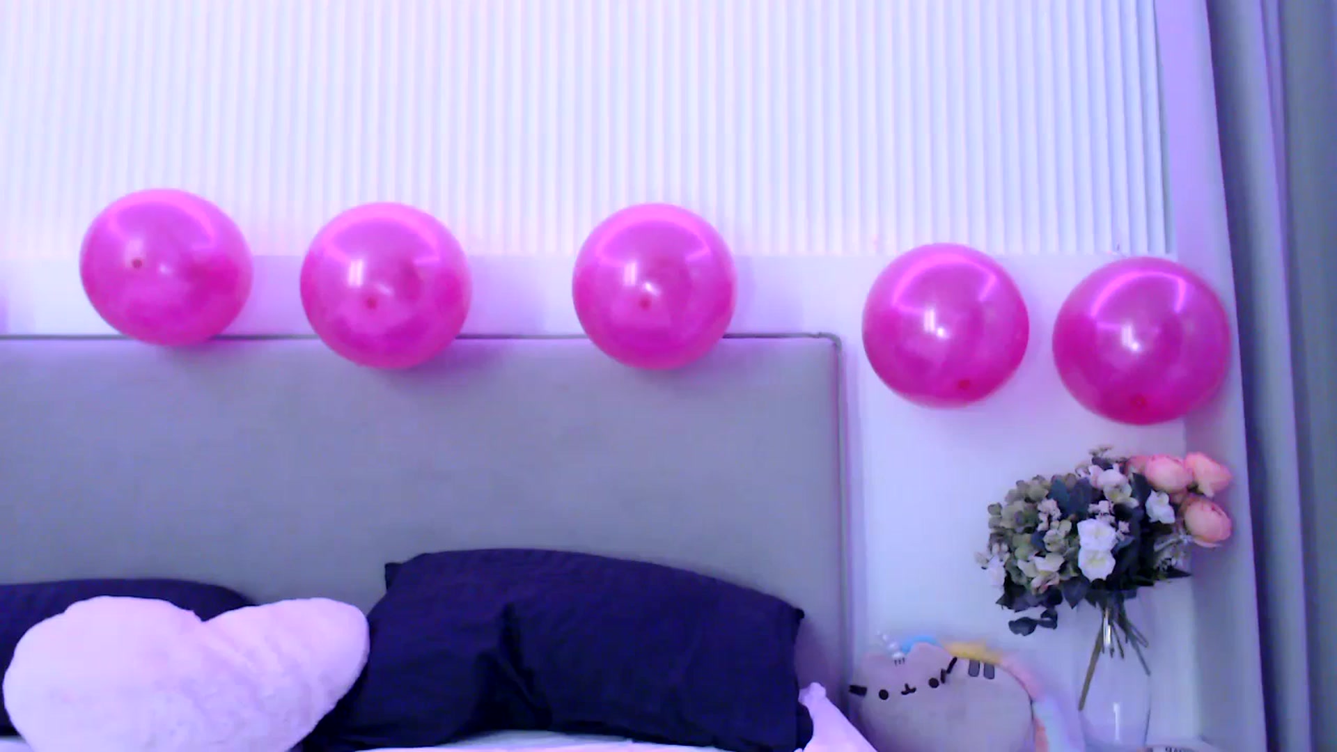 Gallery image thumbnail from BdayJuicy's myfreecams stream on, 09/29/2023, 22:46 image 5 of 20