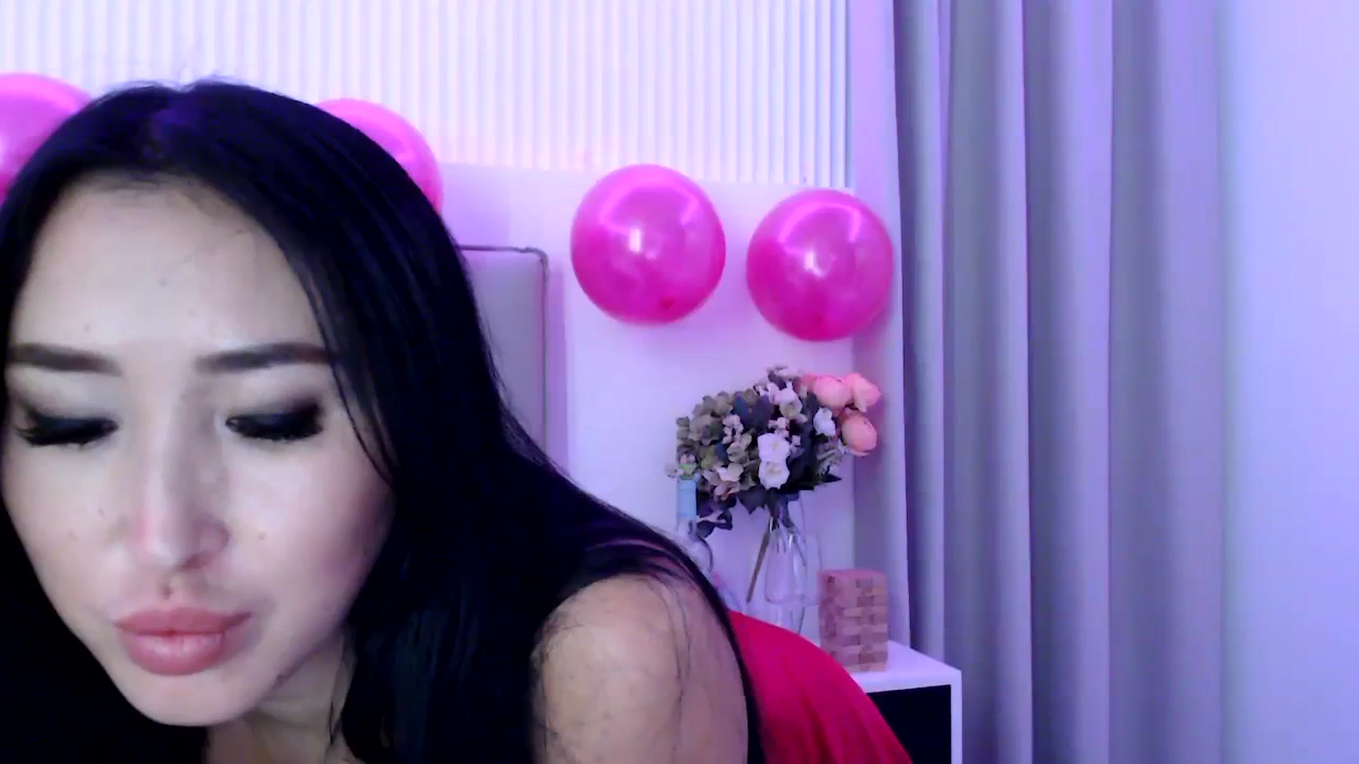 Gallery image thumbnail from BdayJuicy's myfreecams stream on, 09/29/2023, 23:17 image 8 of 20