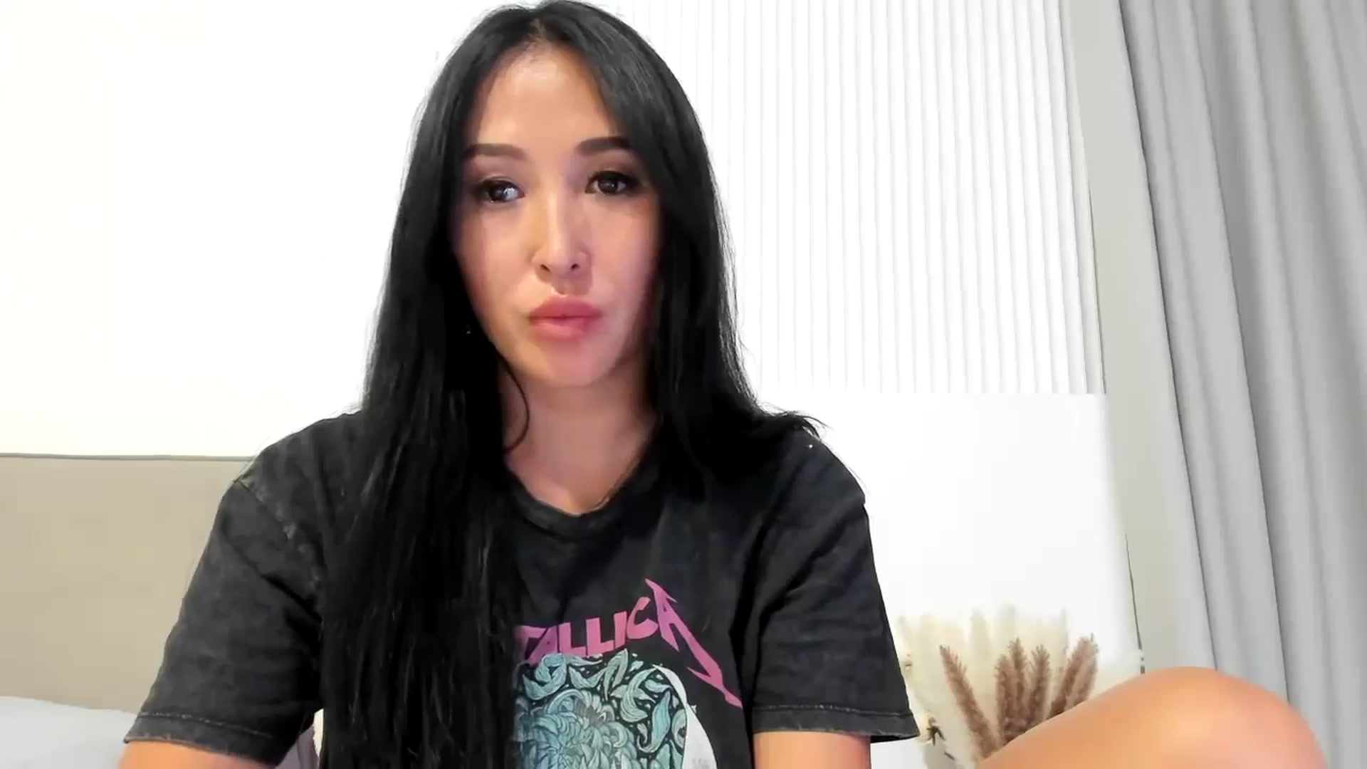 Gallery image thumbnail from BdayJuicyLips's myfreecams stream on, 09/04/2024, 20:46 image 4 of 20