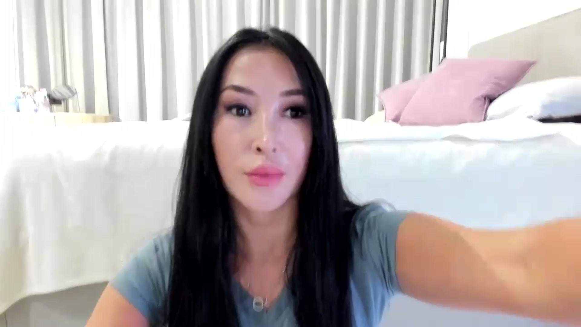Gallery image thumbnail from BdayJuicyLips's myfreecams stream on, 09/07/2024, 19:27 image 1 of 20