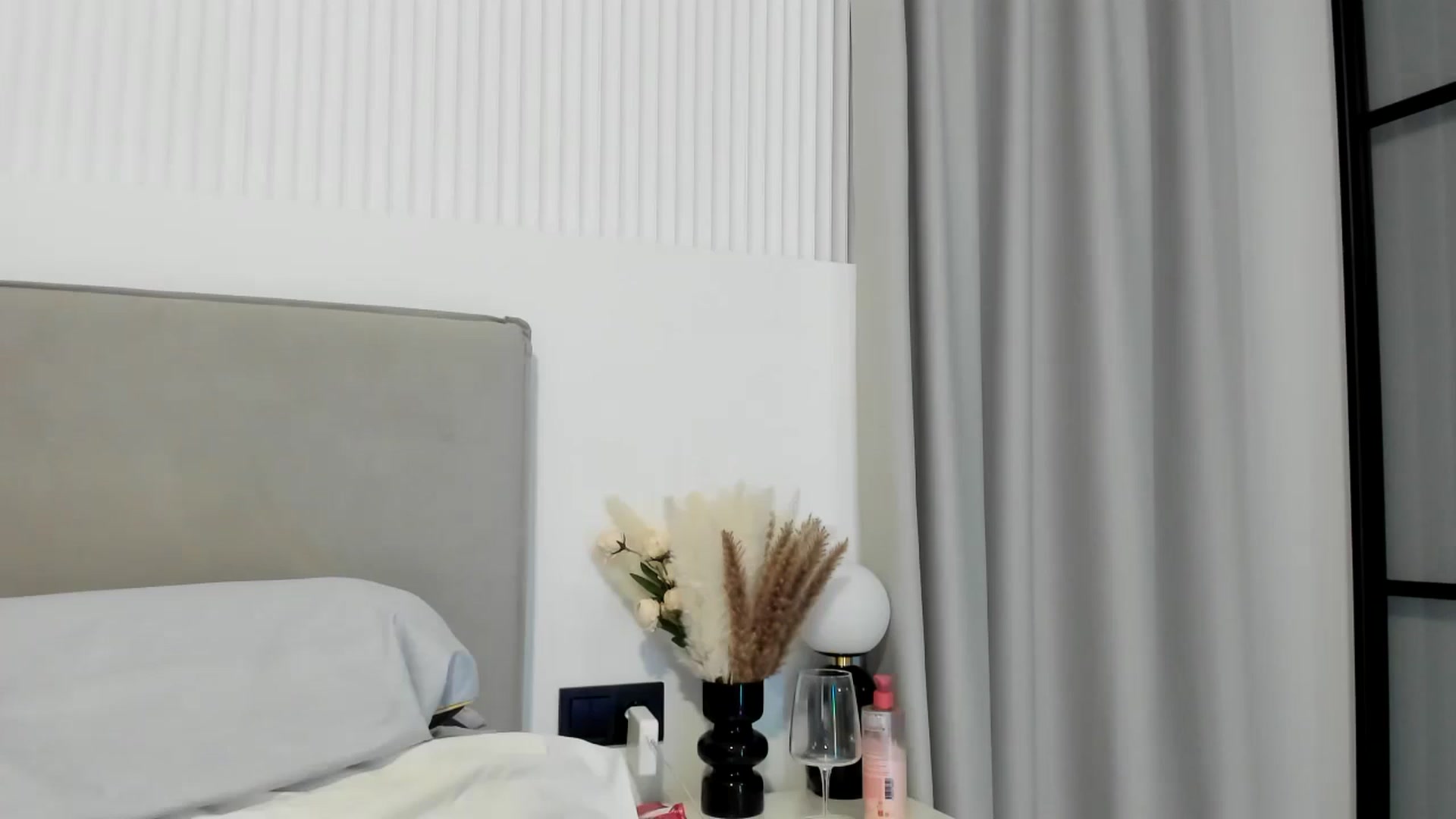 Gallery image thumbnail from BdayJuicyLips's myfreecams stream on, 09/13/2024, 21:44 image 18 of 20