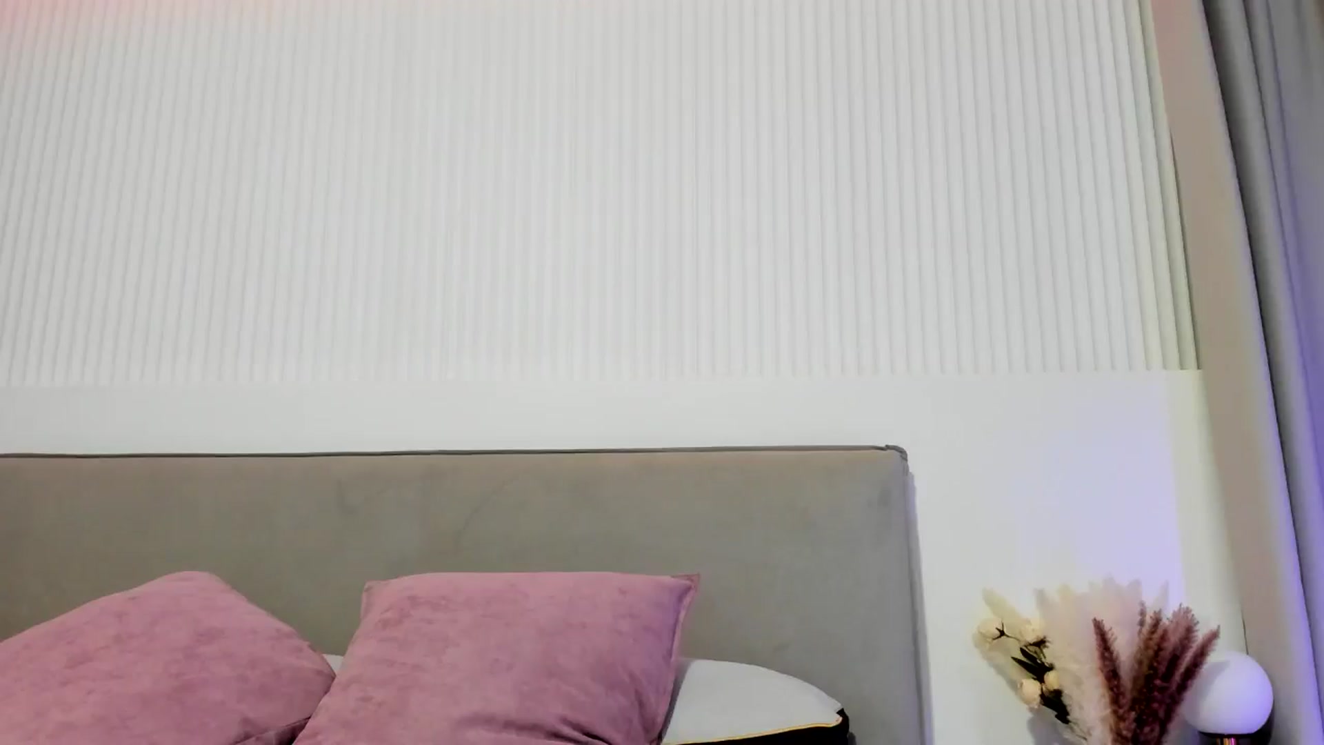 Gallery image thumbnail from BdayJuicyLips's myfreecams stream on, 09/14/2024, 23:20 image 9 of 20