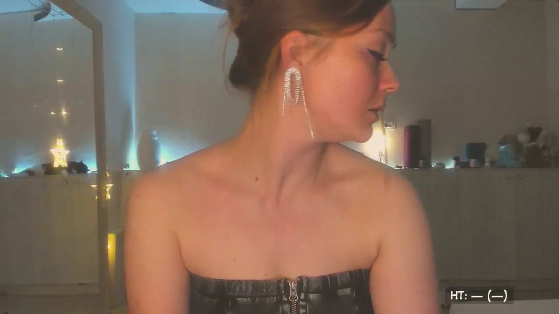 Gallery image thumbnail from BdayK's myfreecams stream on, 08/03/2025, 23:39 image 18 of 20