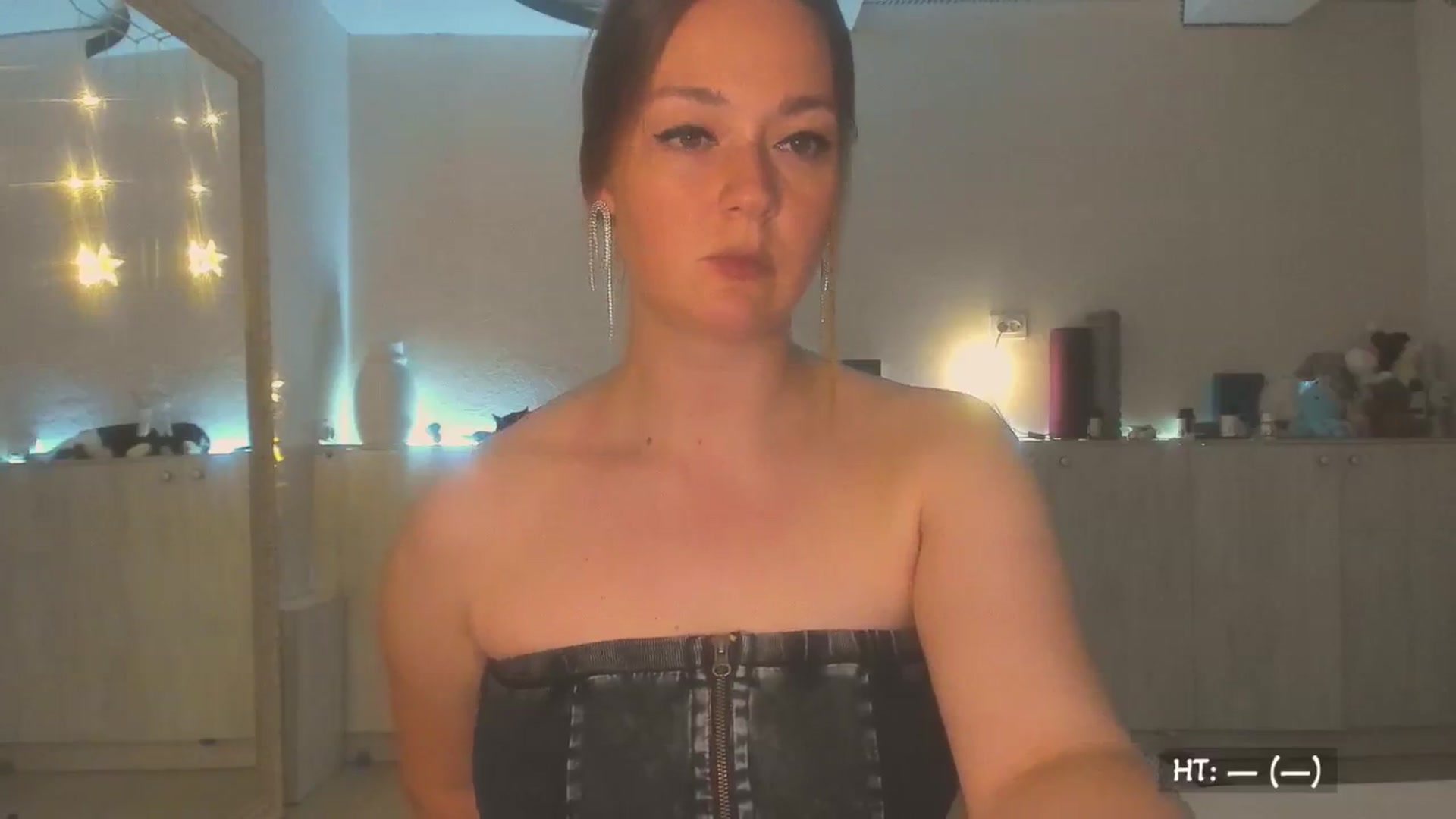 Gallery image thumbnail from BdayK's myfreecams stream on, 08/03/2025, 23:39 image 3 of 20