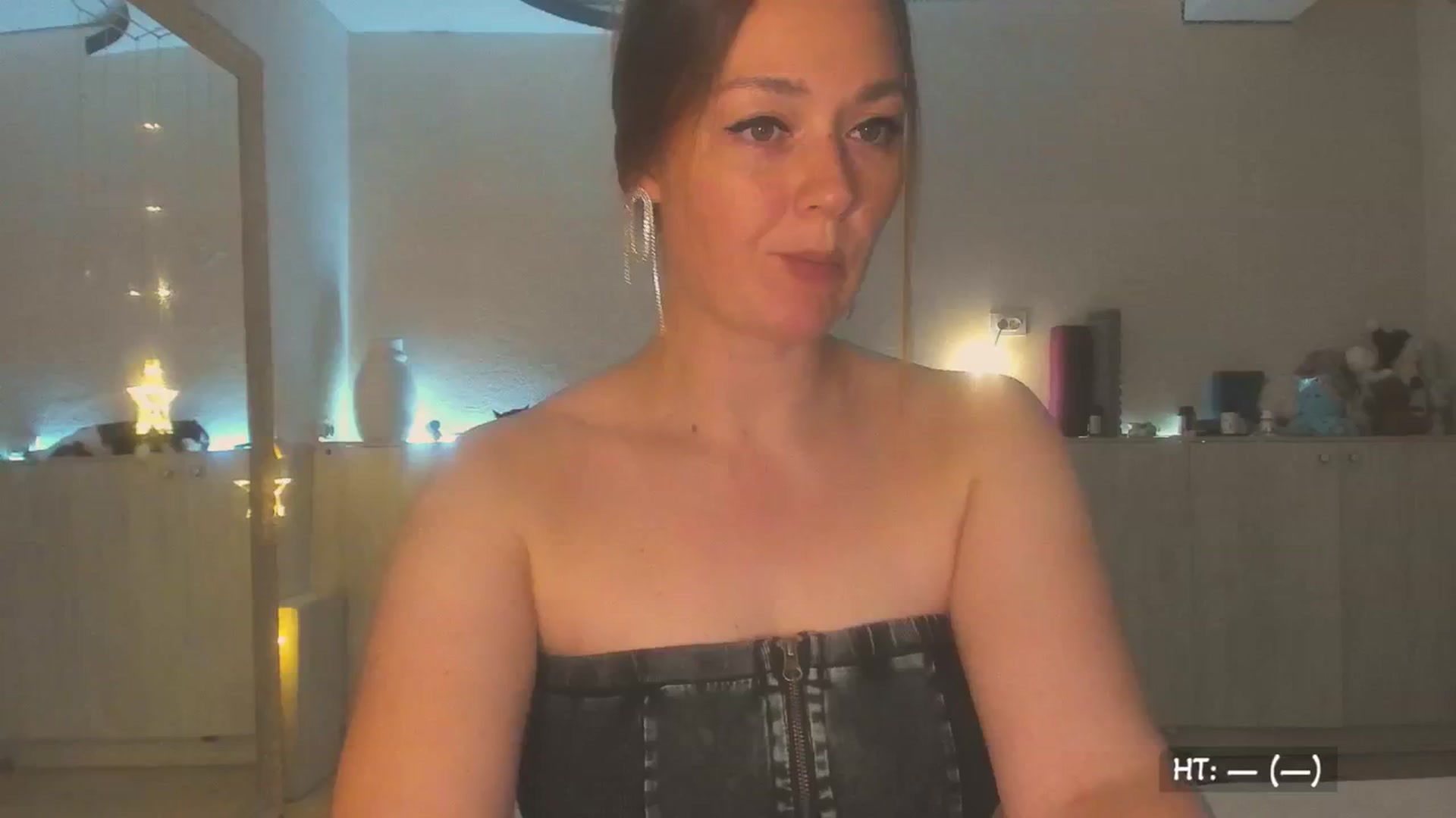 Gallery image thumbnail from BdayK's myfreecams stream on, 08/03/2025, 23:39 image 1 of 20