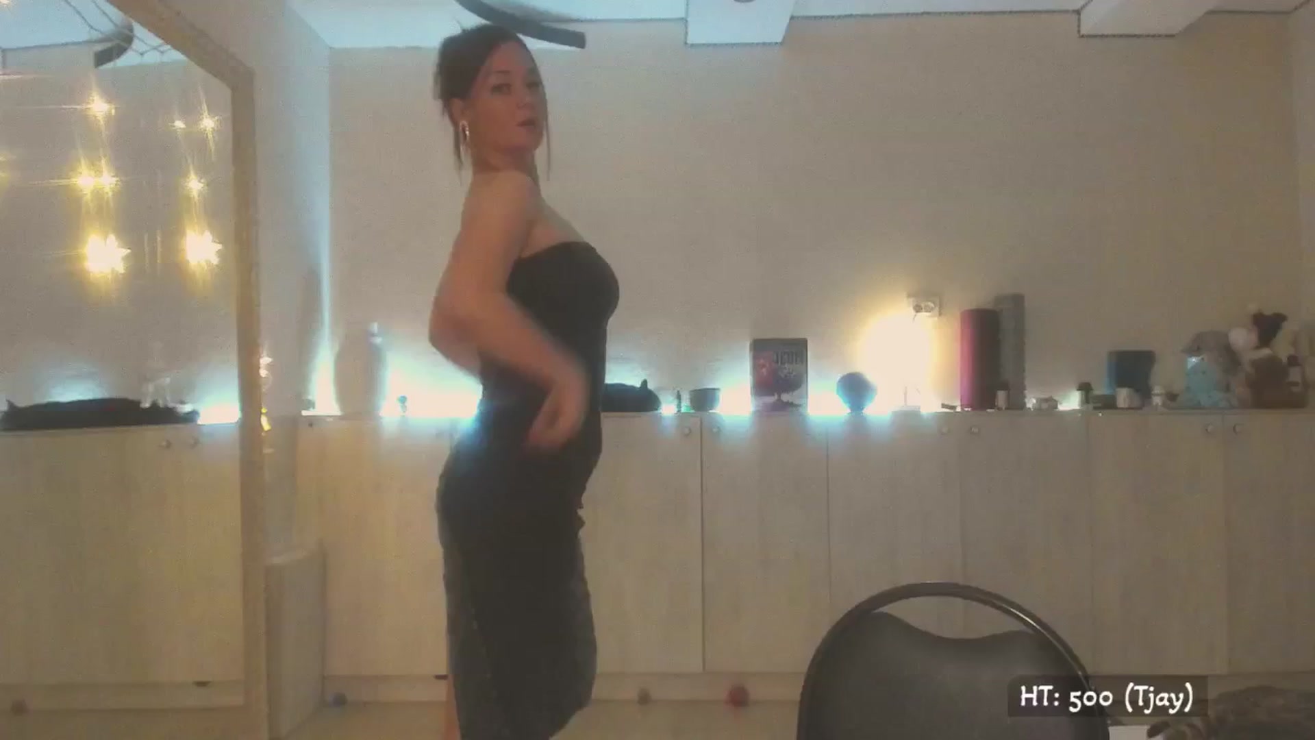 Gallery image thumbnail from BdayK's myfreecams stream on, 08/04/2025, 02:05 image 11 of 20