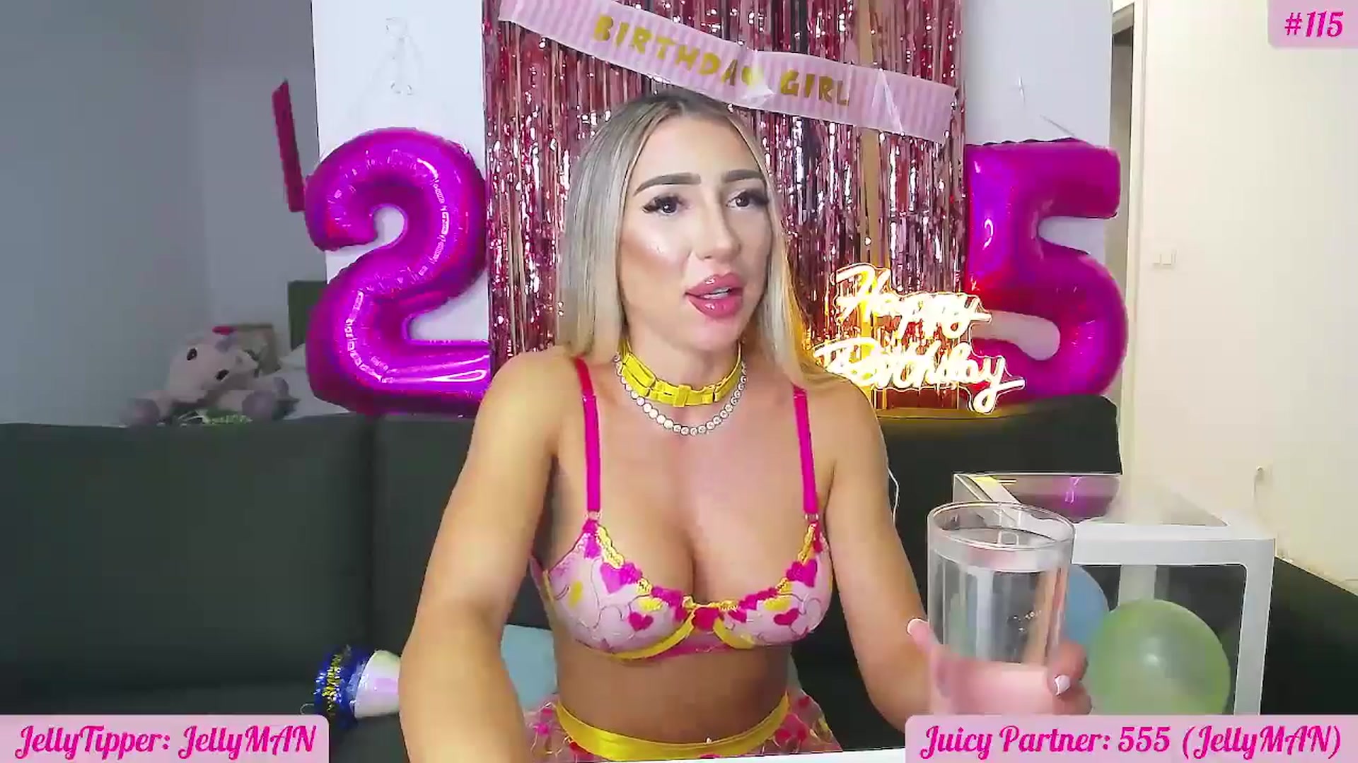 Gallery image thumbnail from BdayKara's myfreecams stream on, 09/09/2025, 18:43 image 19 of 20