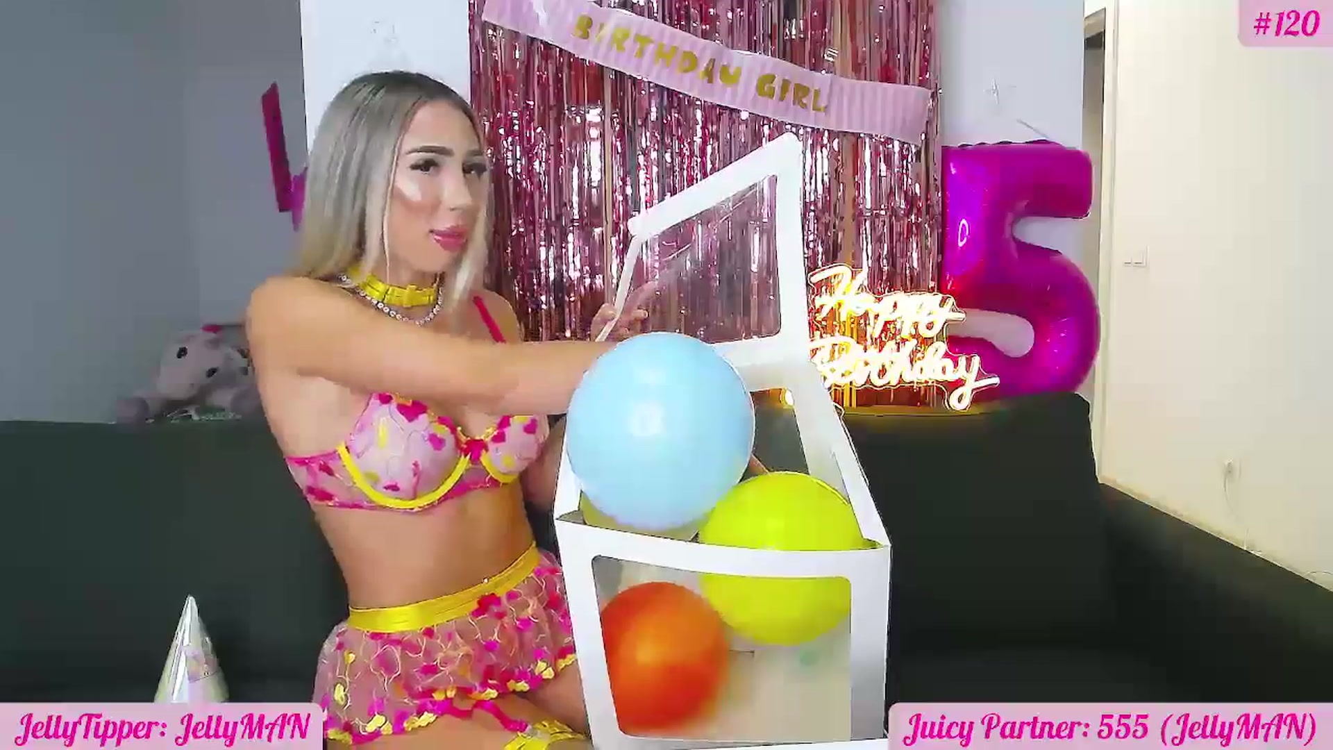 Gallery image thumbnail from BdayKara's myfreecams stream on, 09/09/2025, 18:43 image 10 of 20