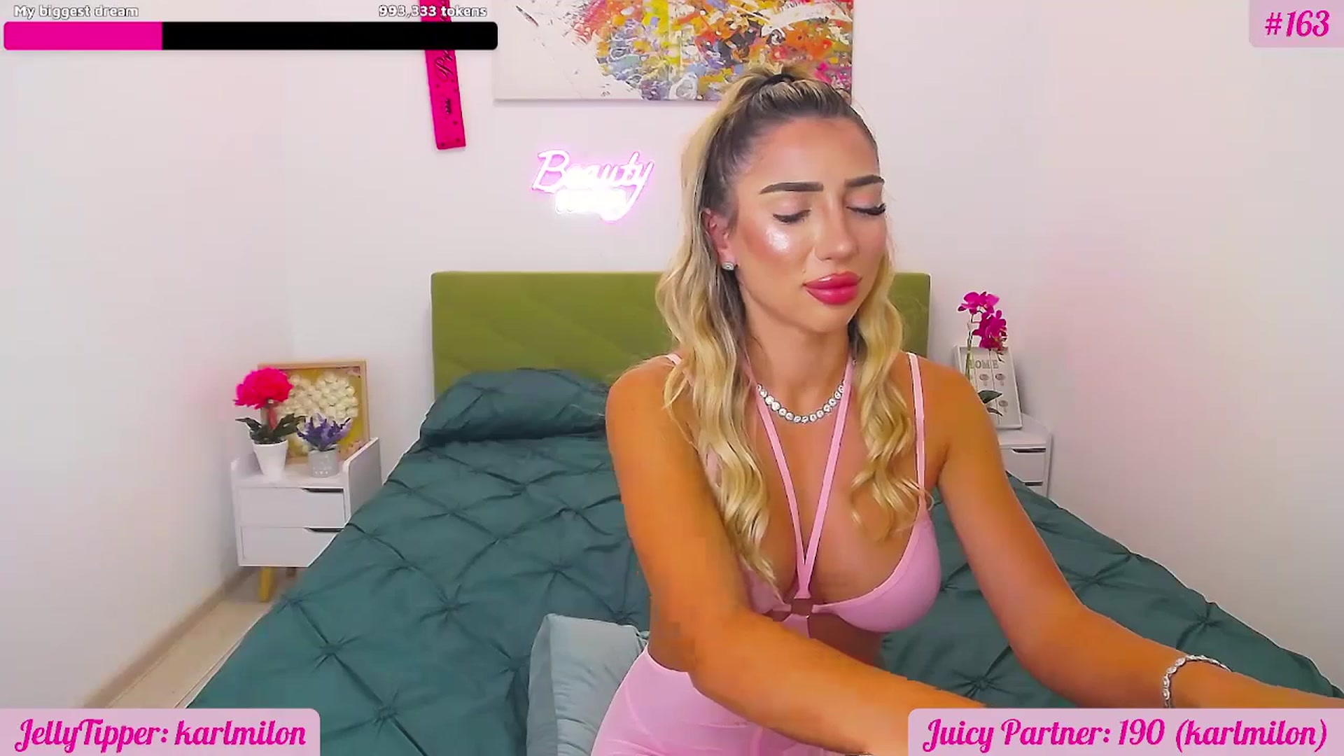 Gallery image thumbnail from BdayKara's myfreecams stream on, 09/21/2025, 18:18 image 17 of 20