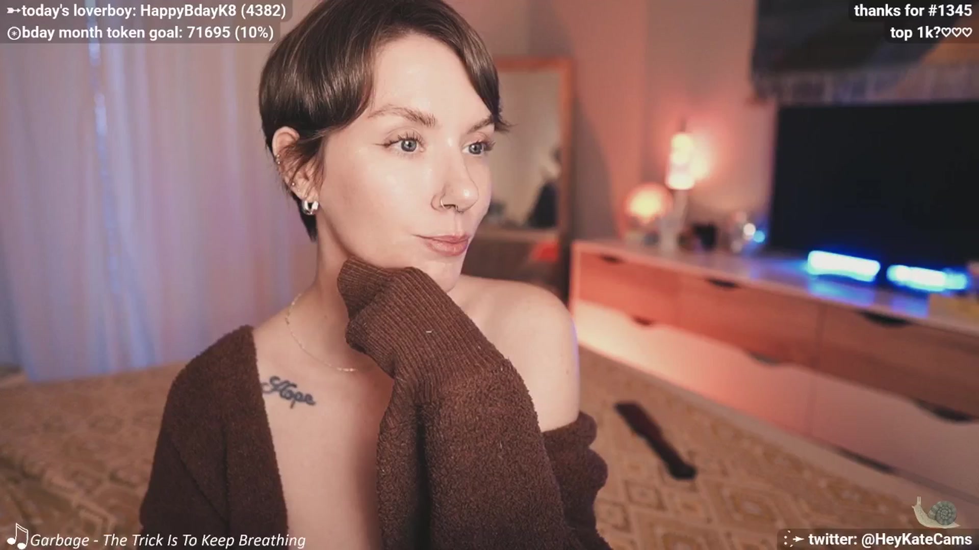 Gallery image thumbnail from BdayKate's myfreecams stream on, 06/07/2025, 03:43 image 15 of 20