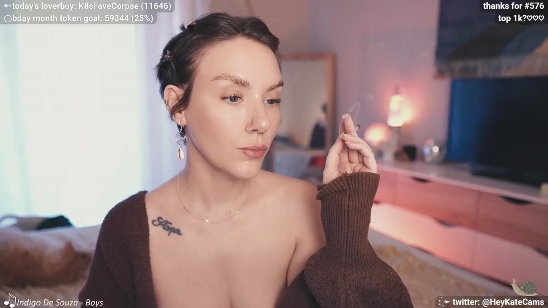 Gallery image thumbnail from BdayKate's myfreecams stream on, 06/08/2025, 03:03 image 6 of 20