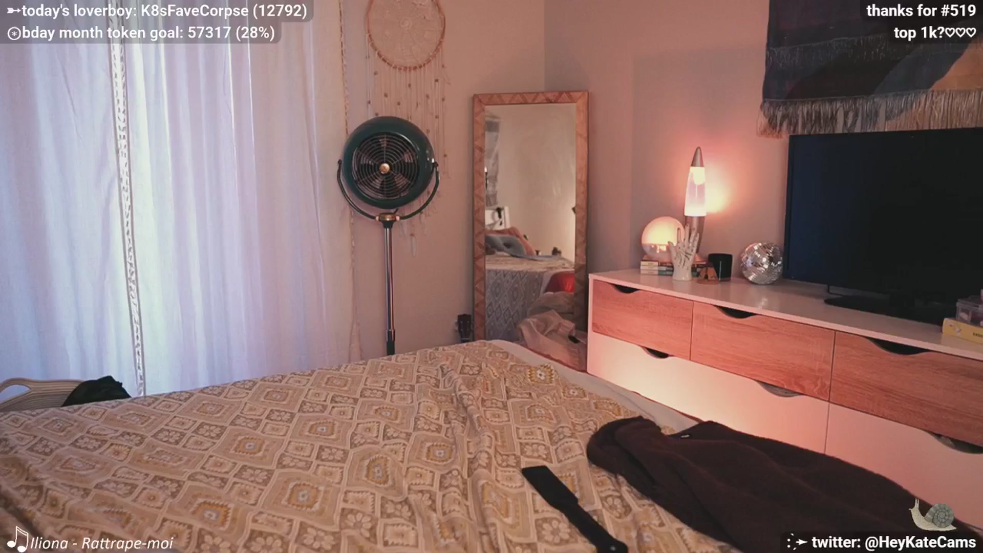 Gallery image thumbnail from BdayKate's myfreecams stream on, 06/08/2025, 03:03 image 19 of 20