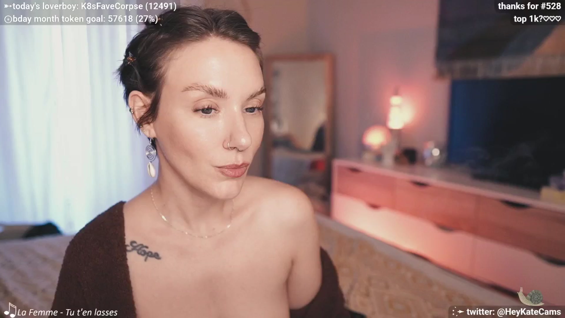 Gallery image thumbnail from BdayKate's myfreecams stream on, 06/08/2025, 03:03 image 15 of 20