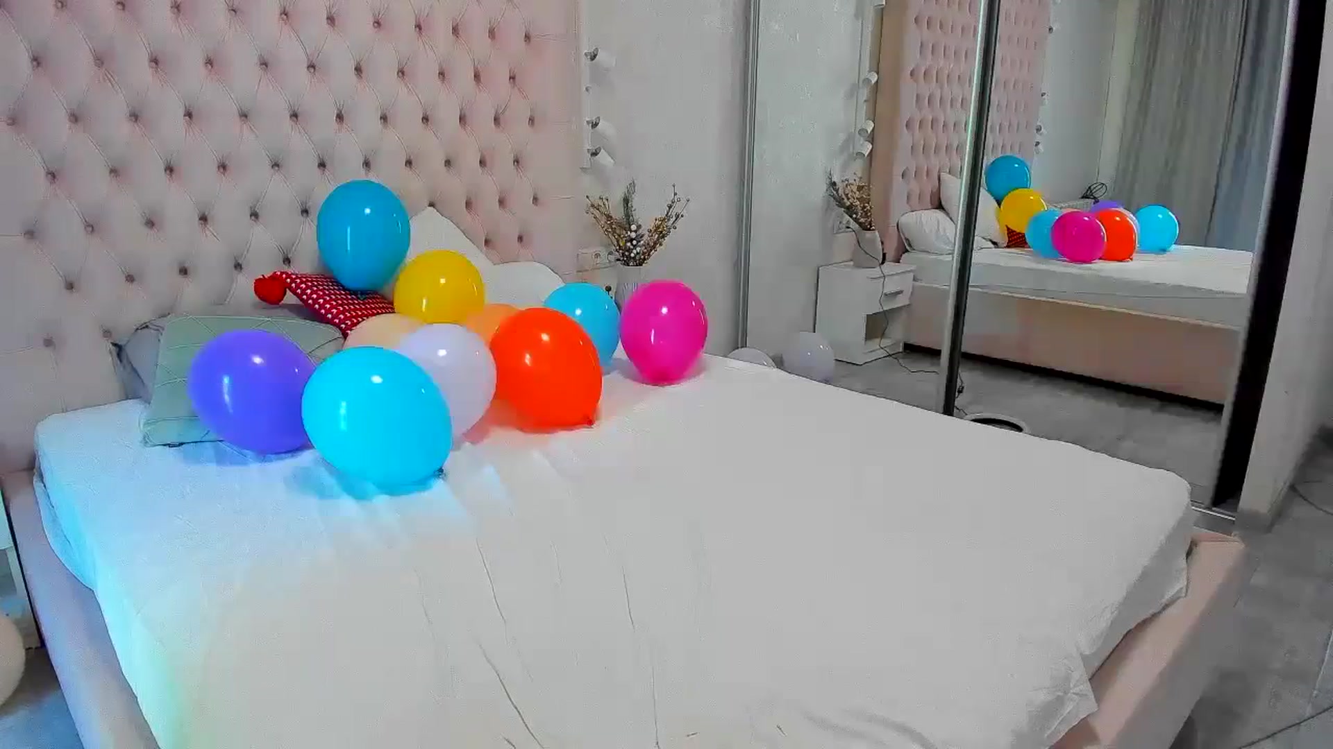 Gallery image thumbnail from BdayKristina's myfreecams stream on, 06/22/2024, 08:16 image 14 of 20