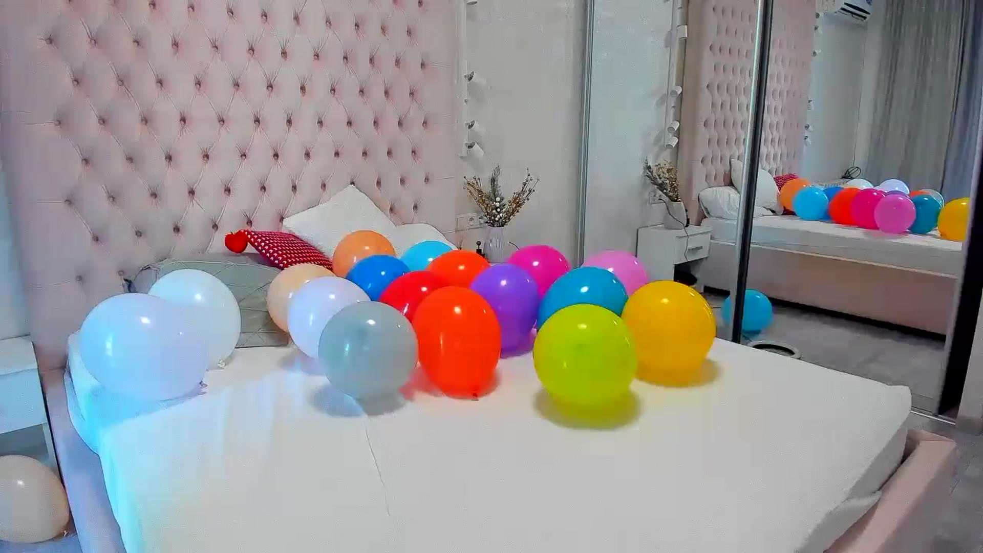 Gallery image thumbnail from BdayKristina's myfreecams stream on, 06/22/2024, 08:16 image 6 of 20