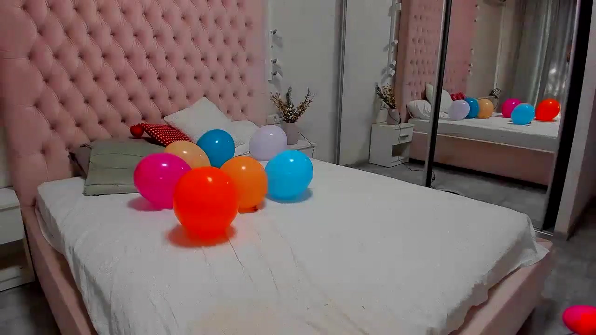 Gallery image thumbnail from BdayKristina's myfreecams stream on, 06/22/2024, 16:34 image 10 of 20