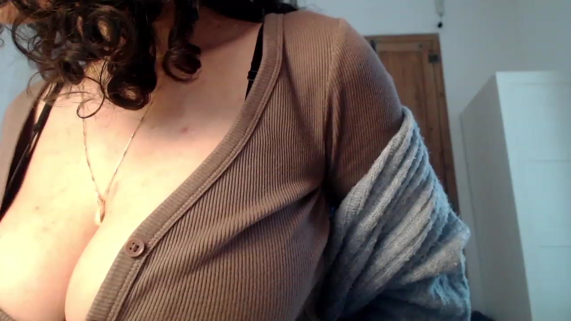 Gallery image thumbnail from BdayLola's myfreecams stream on, 03/06/2023, 09:42 image 16 of 20