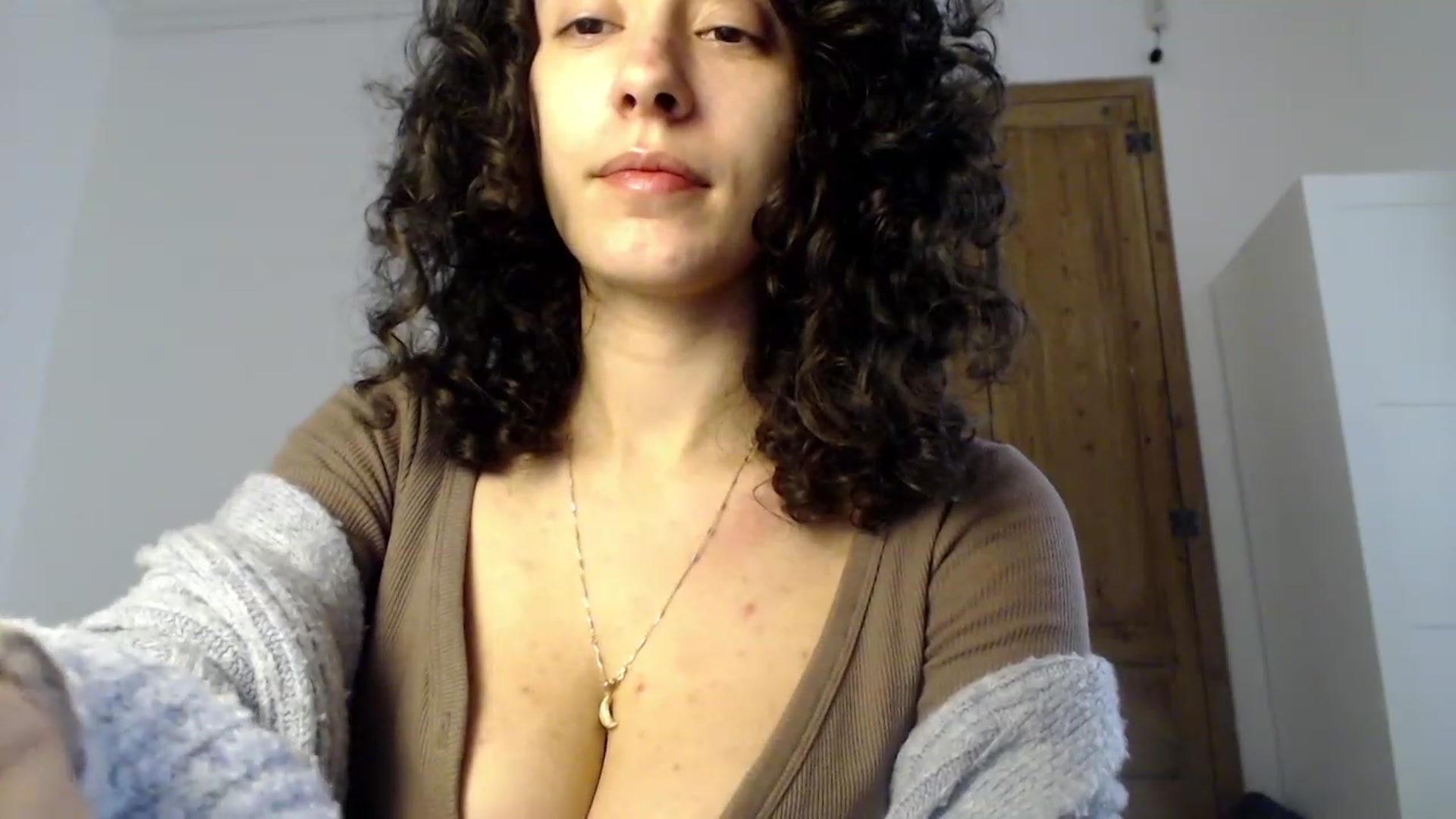 Gallery image thumbnail from BdayLola's myfreecams stream on, 03/07/2023, 16:24 image 13 of 20