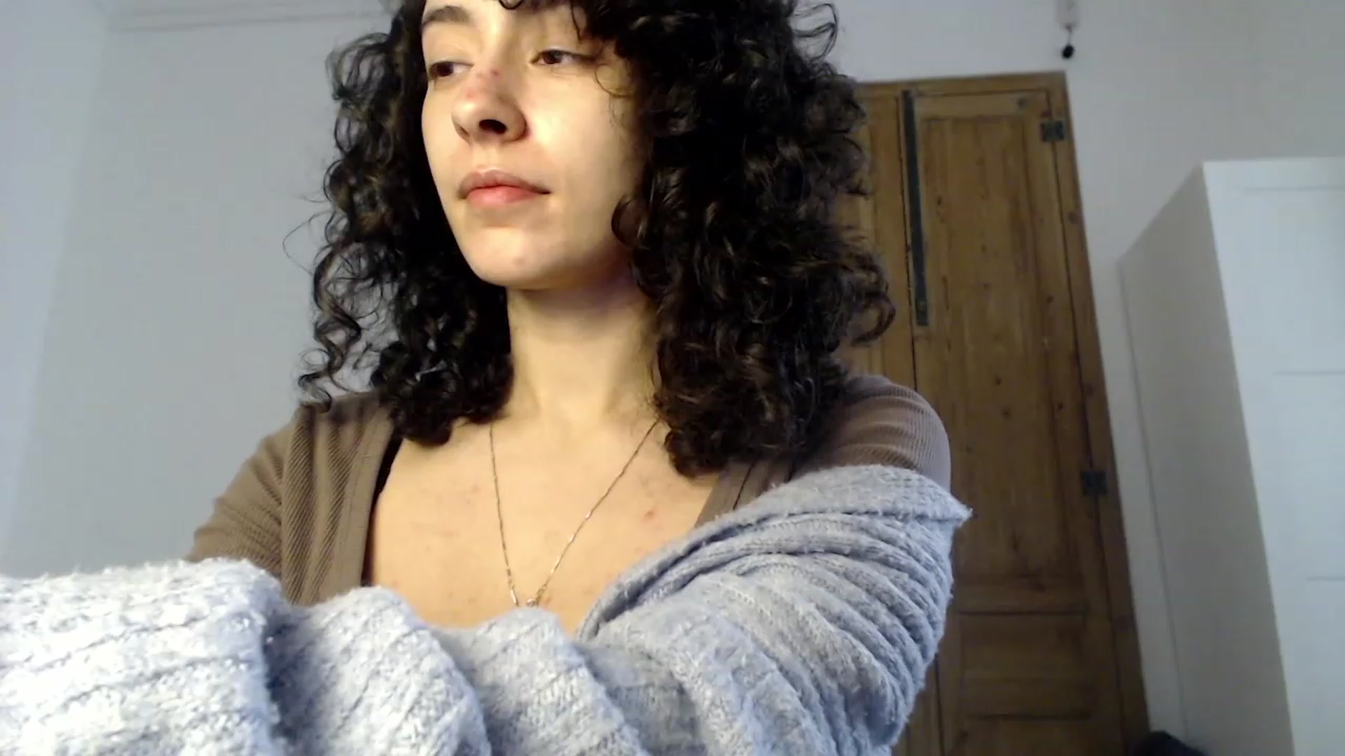 Gallery image thumbnail from BdayLola's myfreecams stream on, 03/07/2023, 16:24 image 7 of 20