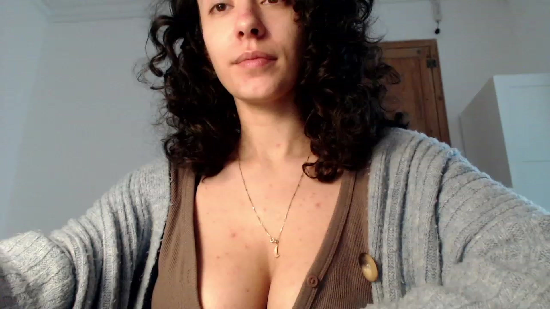 Gallery image thumbnail from BdayLola's myfreecams stream on, 03/25/2023, 16:27 image 16 of 20