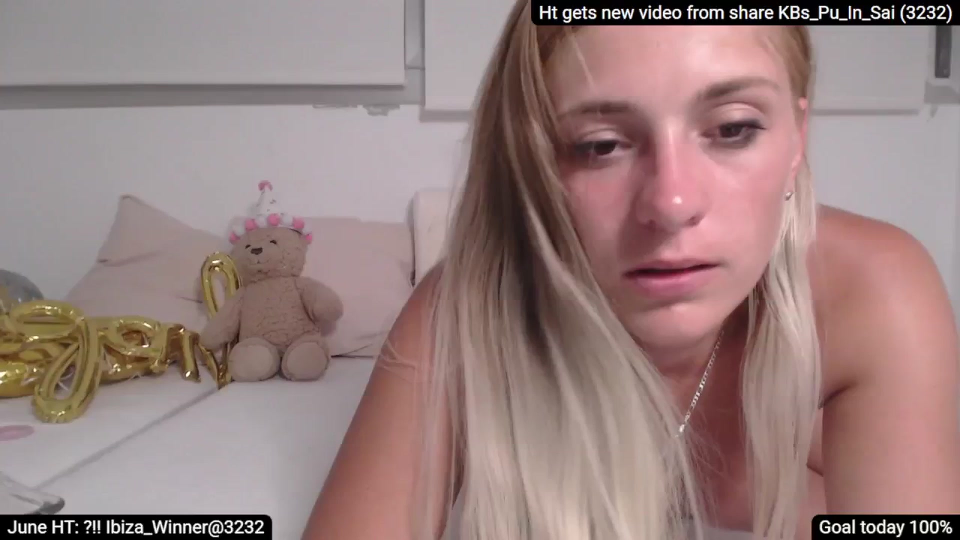 Gallery image thumbnail from BdayLola's myfreecams stream on, 06/22/2025, 03:13 image 11 of 20
