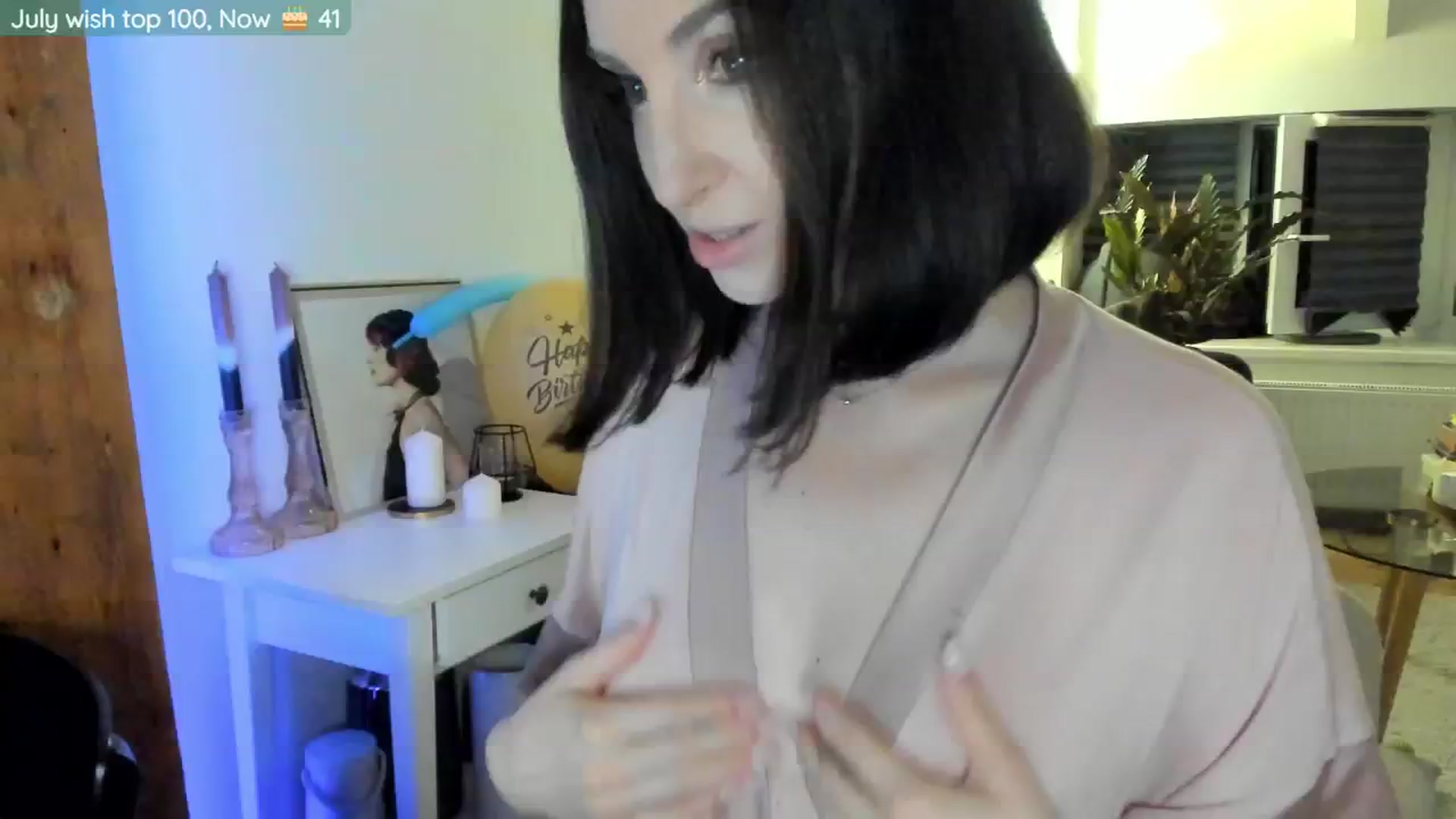 Gallery image thumbnail from BdayMaddie's myfreecams stream on, 07/17/2024, 24:05 image 4 of 20