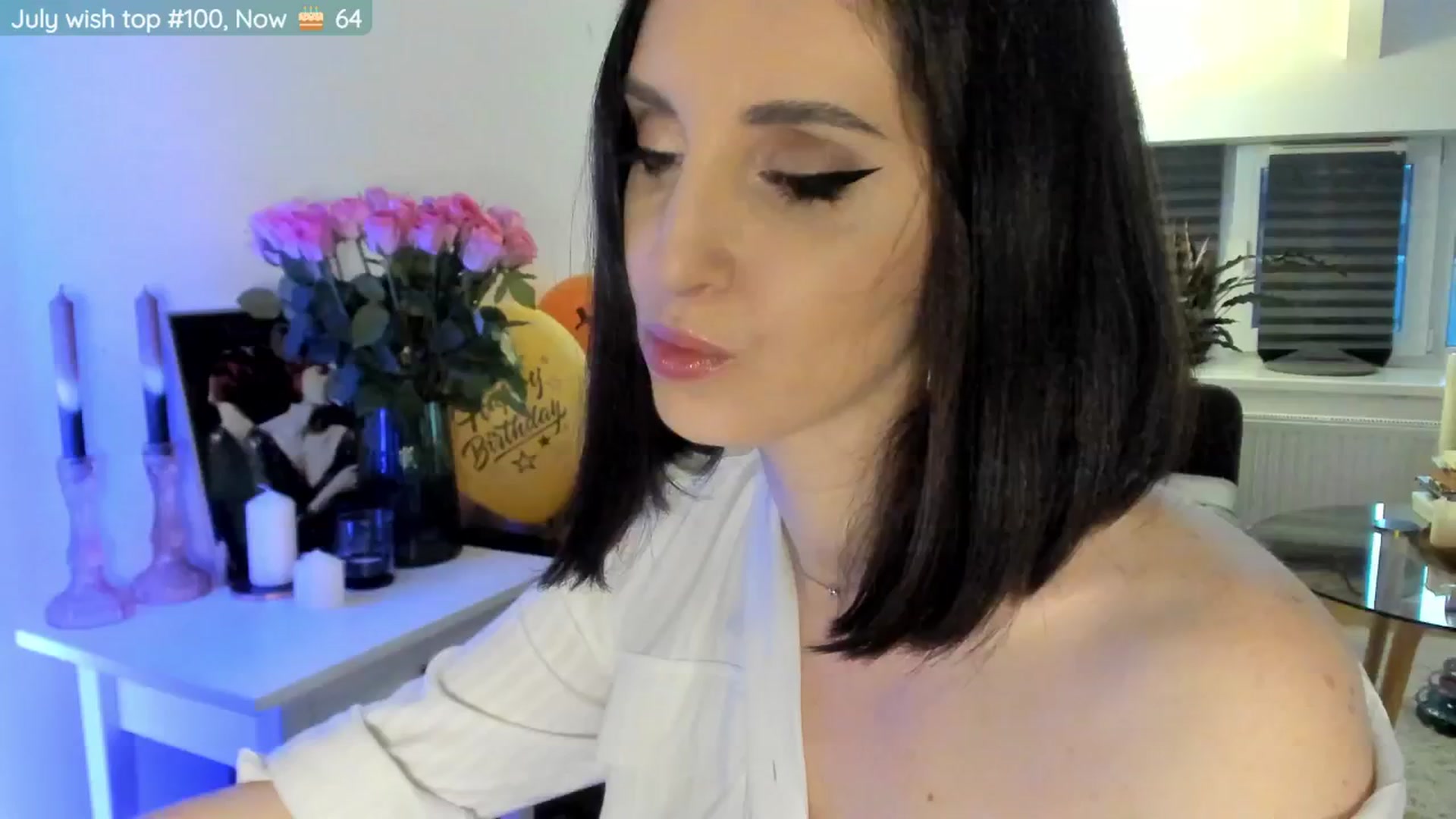 Gallery image thumbnail from BdayMaddie's myfreecams stream on, 07/26/2024, 03:13 image 20 of 20