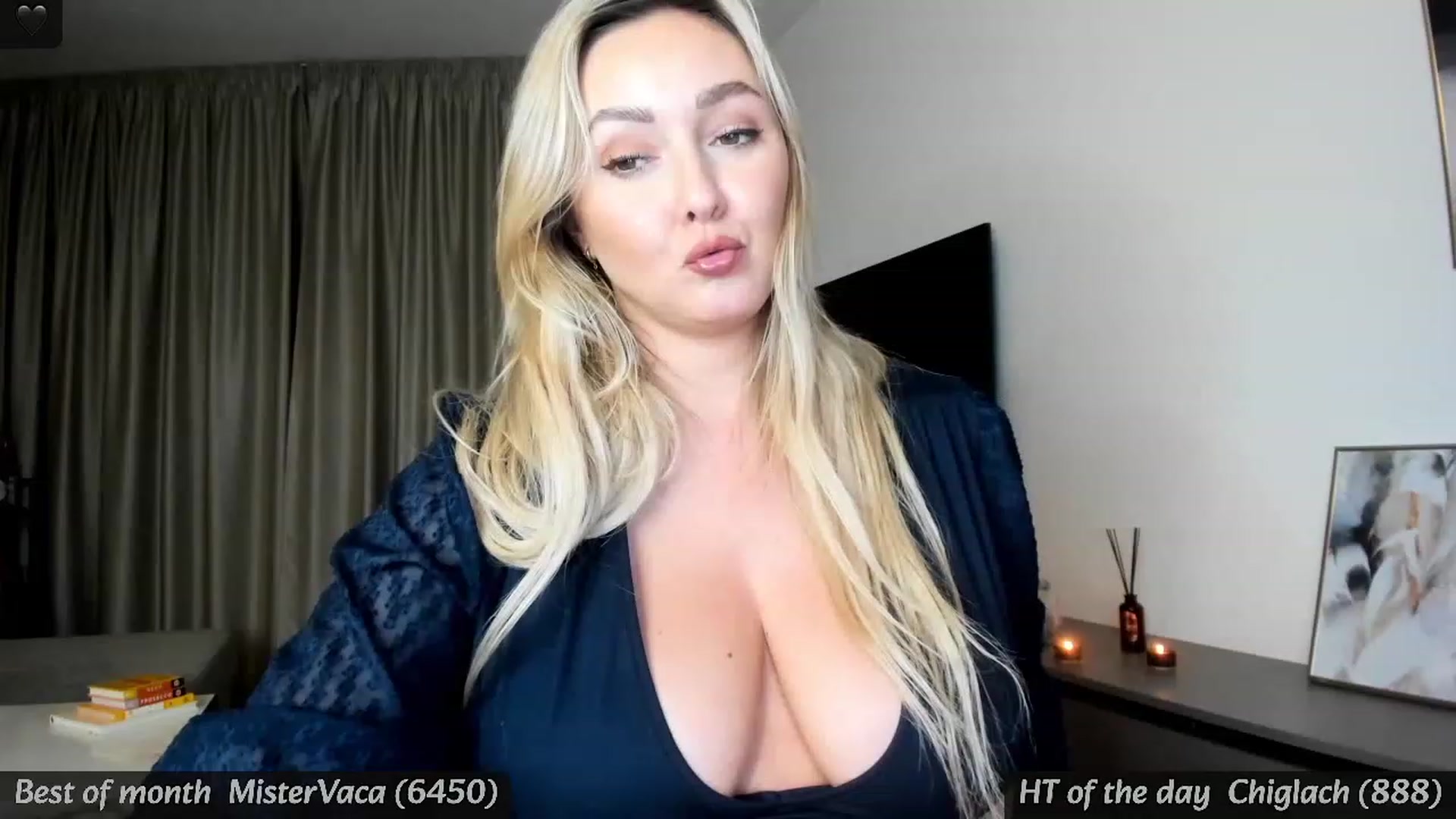 Gallery image thumbnail from BdayMi_Ha's myfreecams stream on, 01/08/2024, 18:31 image 18 of 20