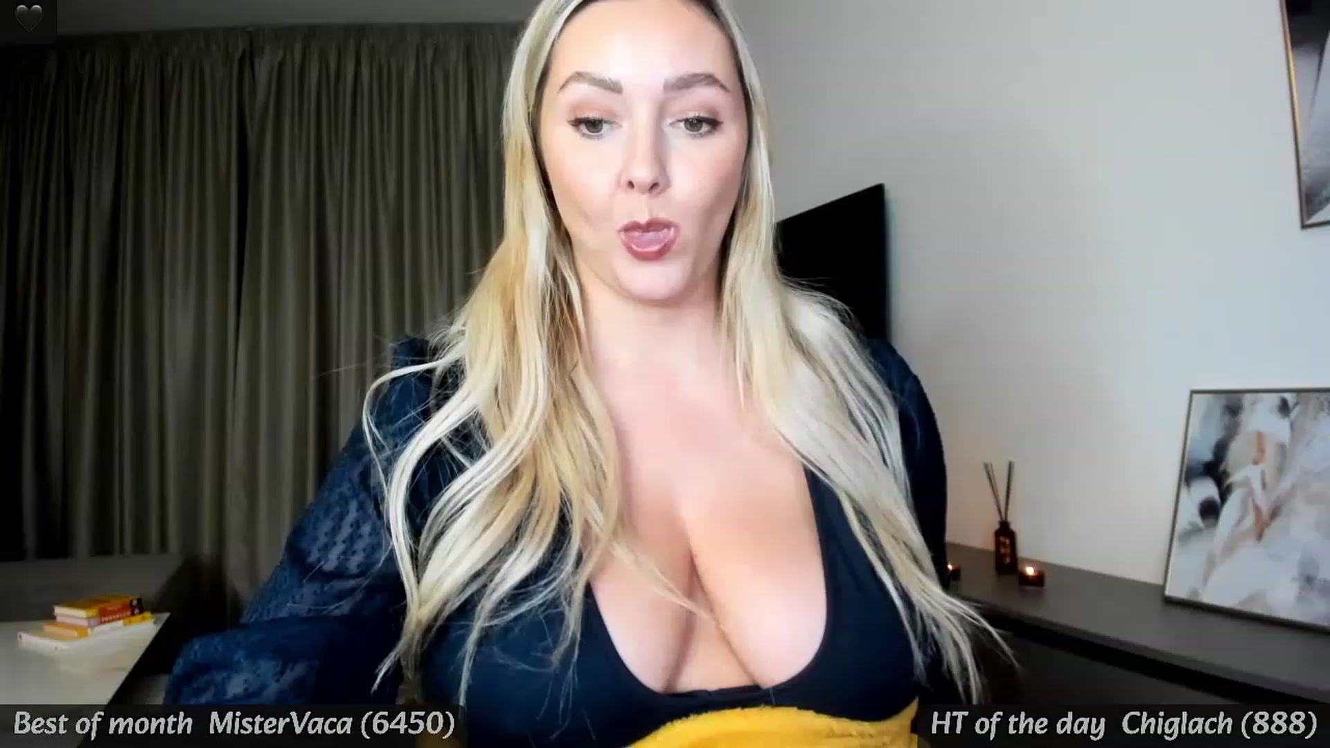 Gallery image thumbnail from BdayMi_Ha's myfreecams stream on, 01/08/2024, 18:31 image 13 of 20