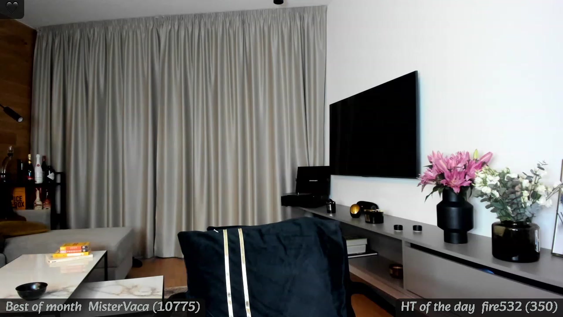 Gallery image thumbnail from BdayMi_Ha's myfreecams stream on, 01/16/2024, 16:34 image 9 of 20