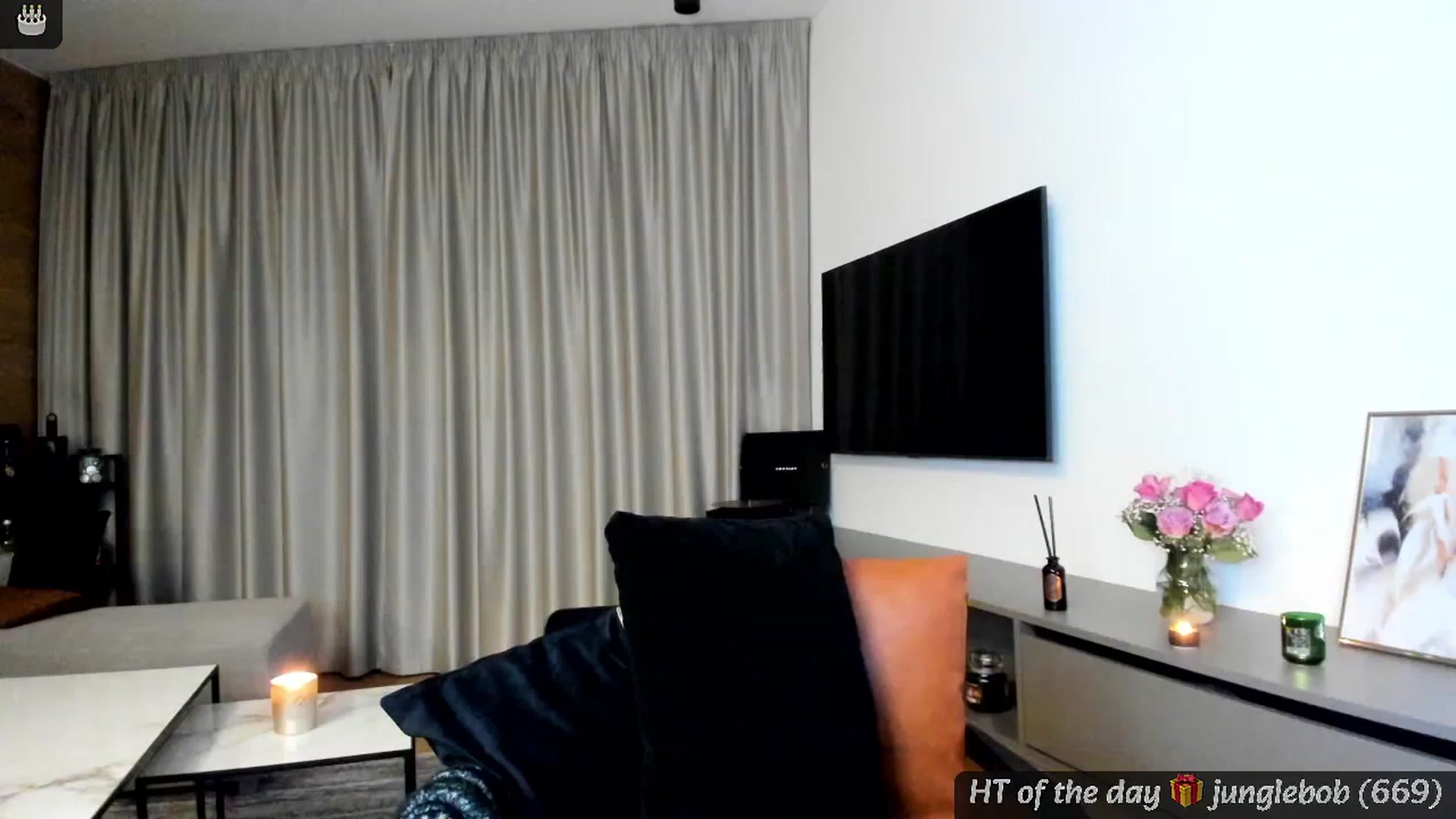 Gallery image thumbnail from BdayMi_Ha's myfreecams stream on, 01/04/2025, 18:51 image 16 of 20