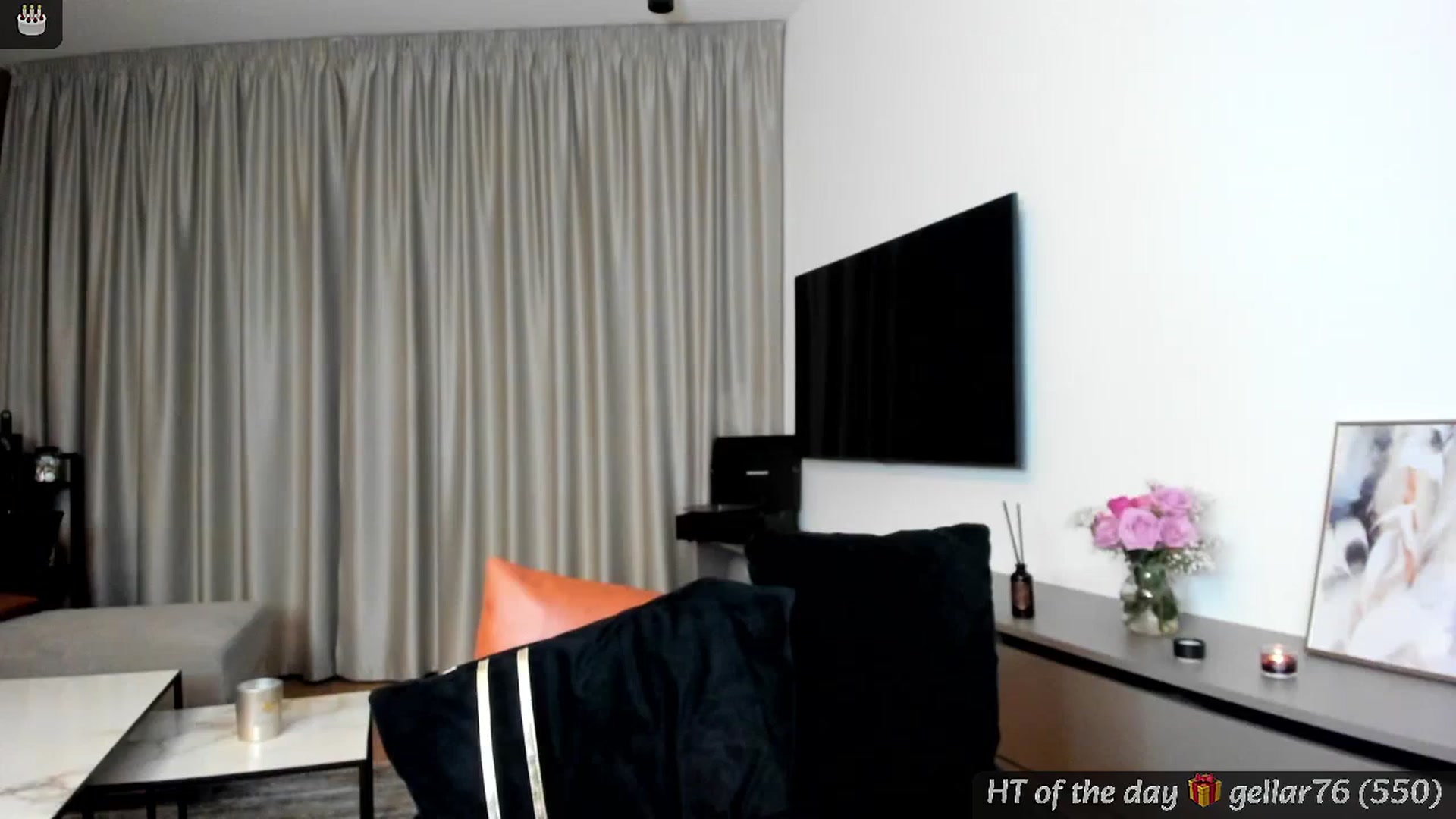 Gallery image thumbnail from BdayMi_Ha's myfreecams stream on, 01/06/2025, 18:16 image 3 of 20