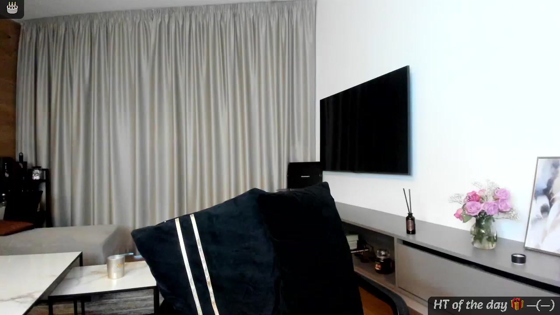 Gallery image thumbnail from BdayMi_Ha's myfreecams stream on, 01/07/2025, 15:40 image 1 of 20